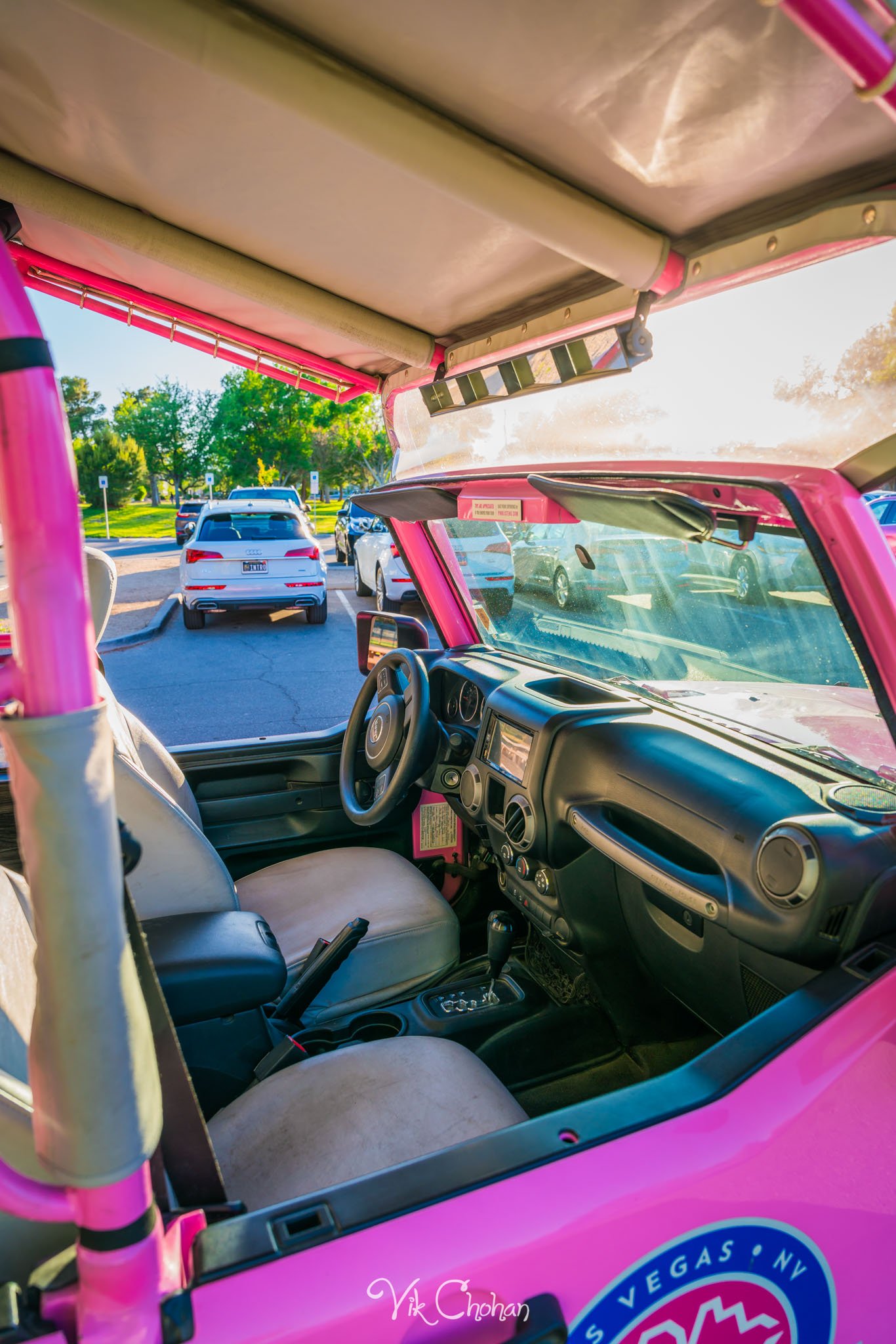 2024-04-29-Pink-Jeep-Tours-Hospitality-Event-at-Sunset-Park-Vik-Chohan-Photography-Photo-Booth-Social-Media-VCP-248.jpg