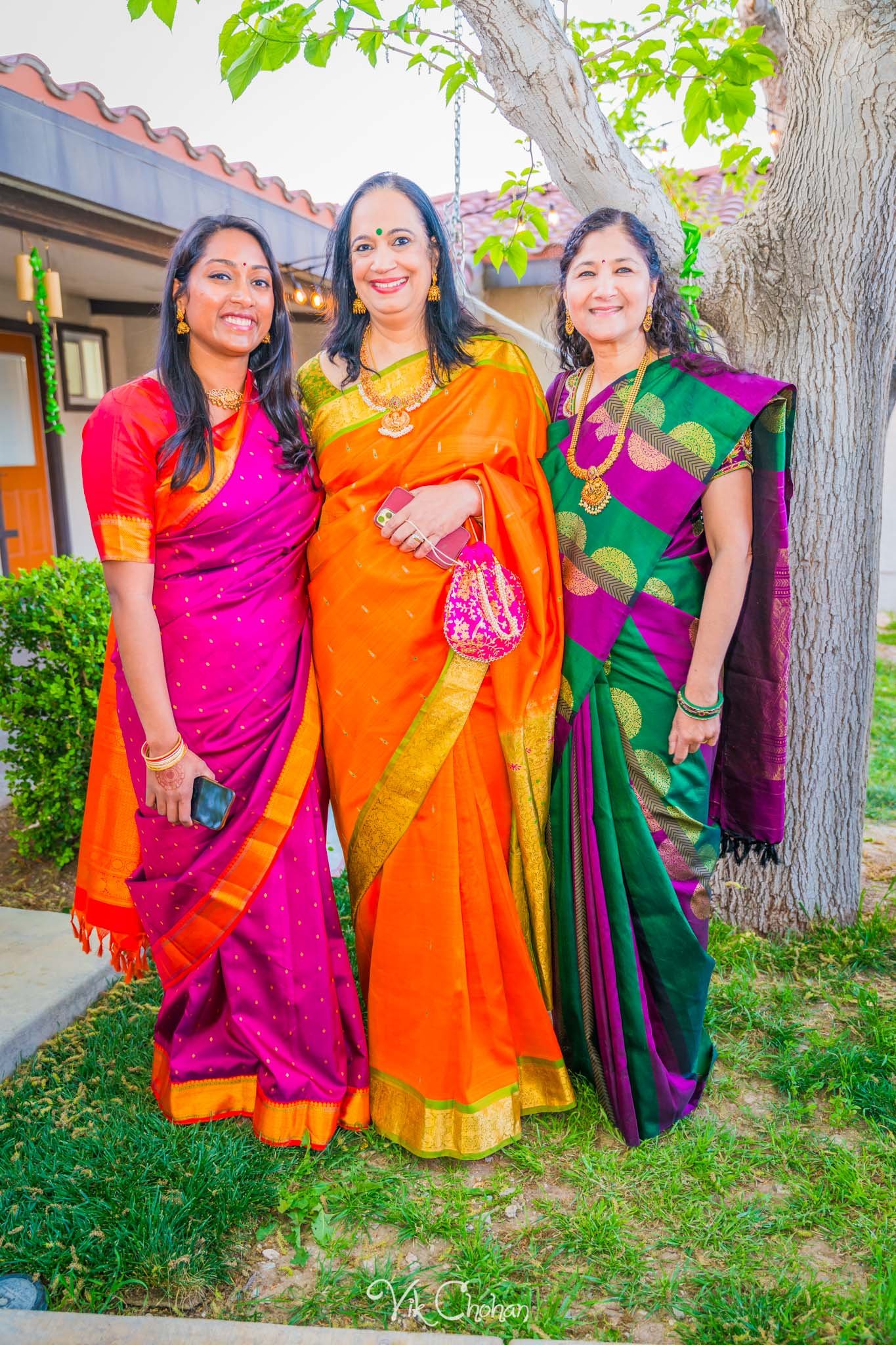 2024-04-04-Subhasree-and-Ravi-South-Indian-Wedding-Celebration-Vik-Chohan-Photography-Photo-Booth-Social-Media-VCP-071.jpg