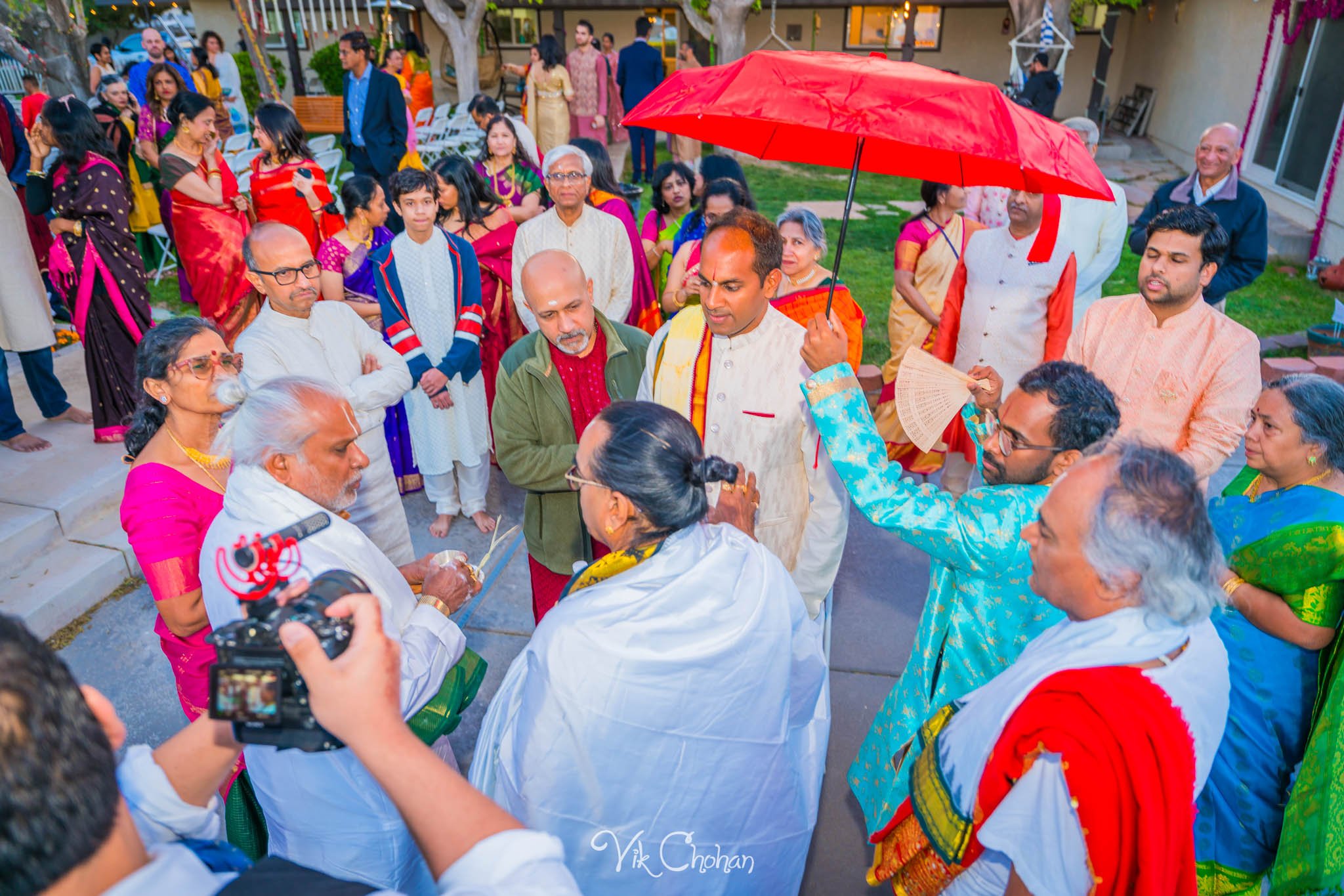 2024-04-04-Subhasree-and-Ravi-South-Indian-Wedding-Celebration-Vik-Chohan-Photography-Photo-Booth-Social-Media-VCP-084.jpg