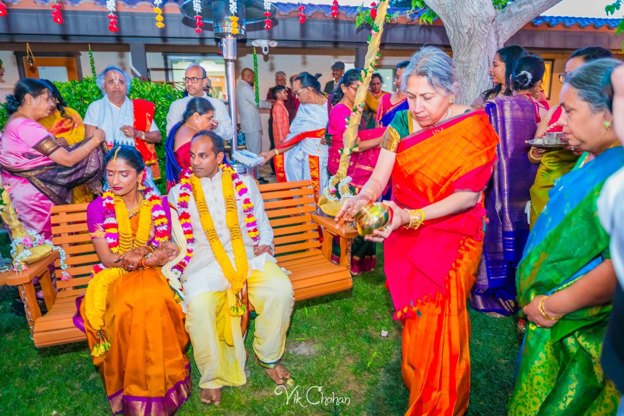 2024-04-04-Subhasree-and-Ravi-South-Indian-Wedding-Celebration-Vik-Chohan-Photography-Photo-Booth-Social-Media-VCP-098.jpg
