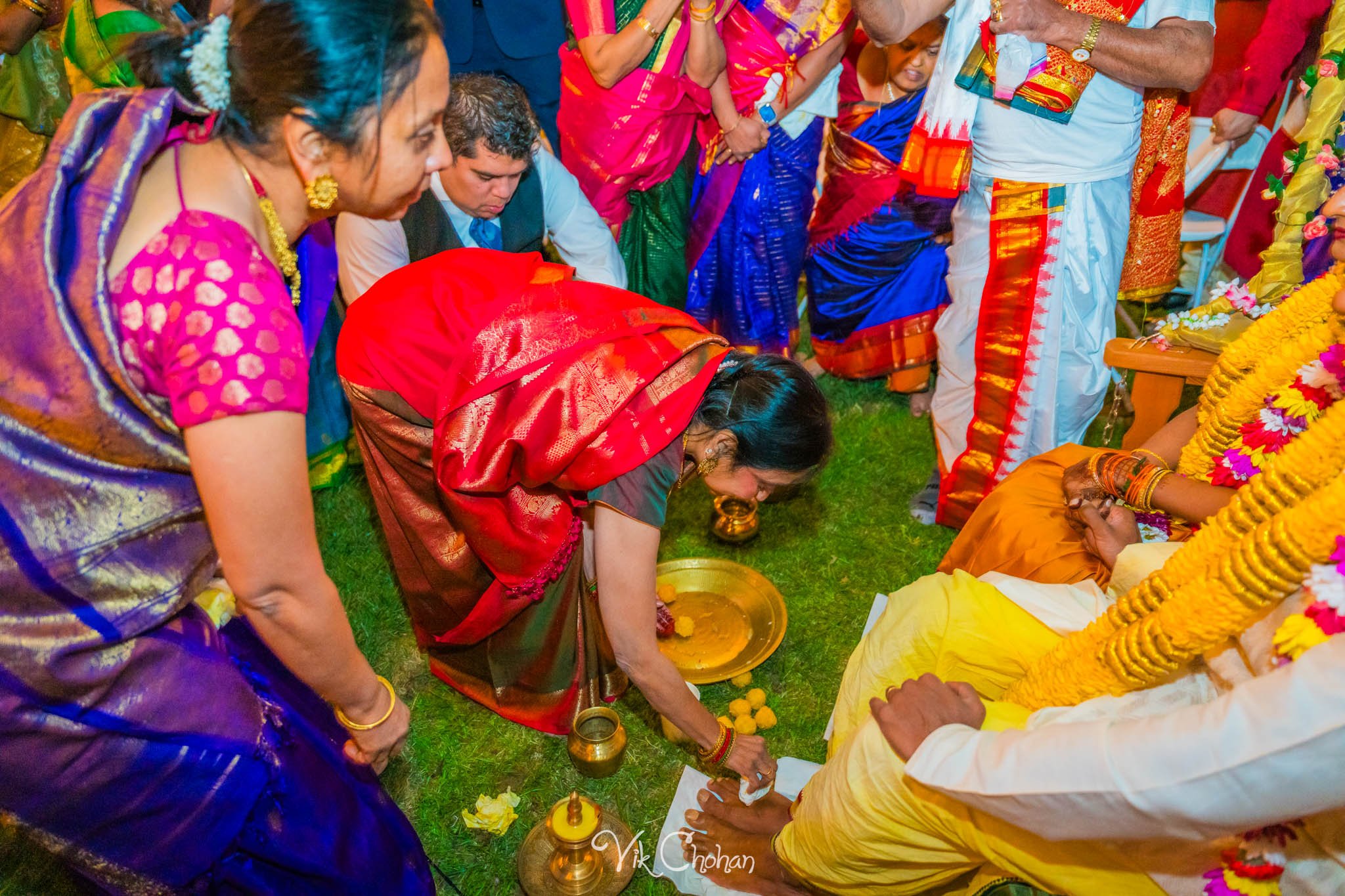 2024-04-04-Subhasree-and-Ravi-South-Indian-Wedding-Celebration-Vik-Chohan-Photography-Photo-Booth-Social-Media-VCP-107.jpg