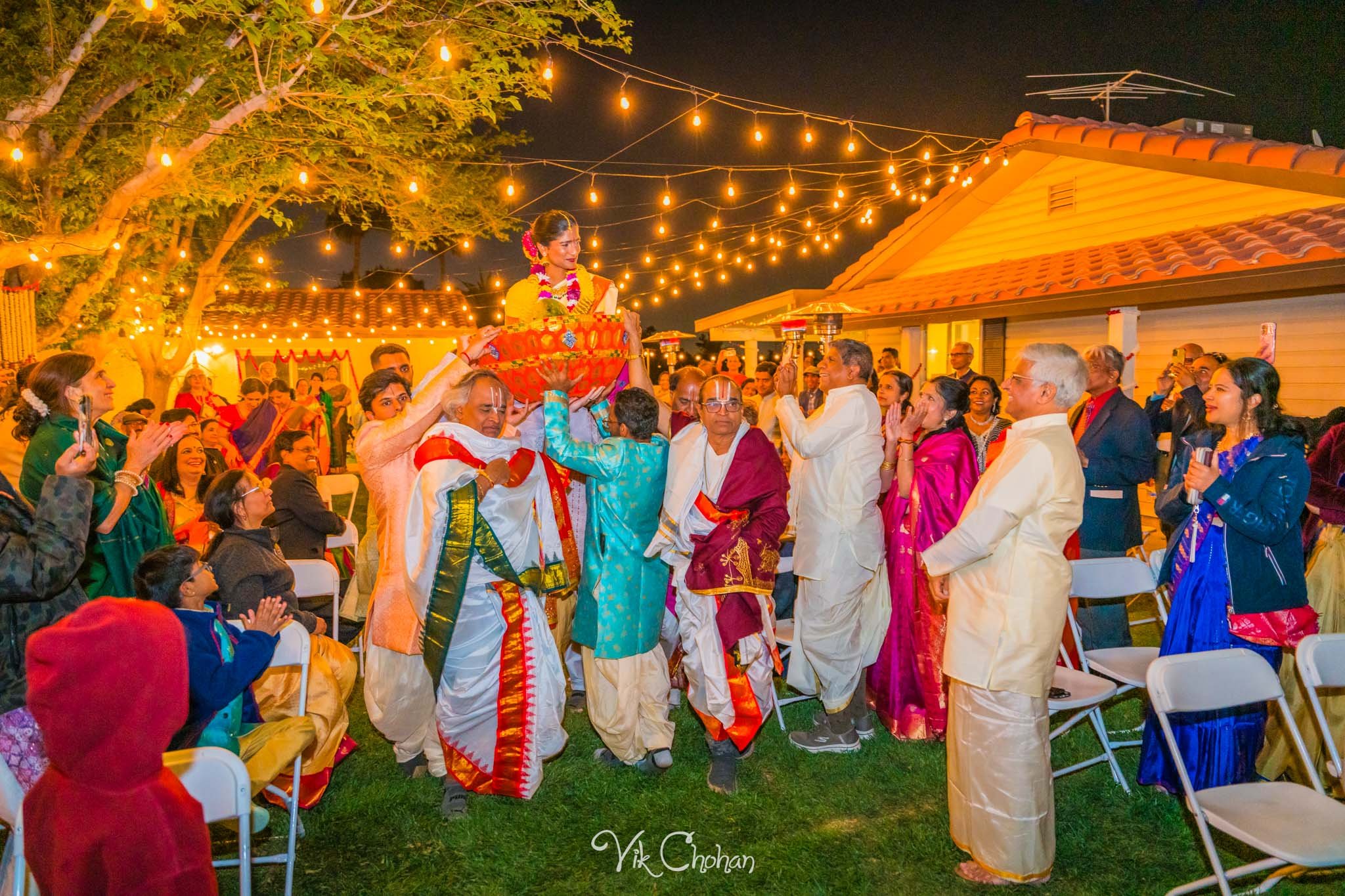 2024-04-04-Subhasree-and-Ravi-South-Indian-Wedding-Celebration-Vik-Chohan-Photography-Photo-Booth-Social-Media-VCP-171.jpg