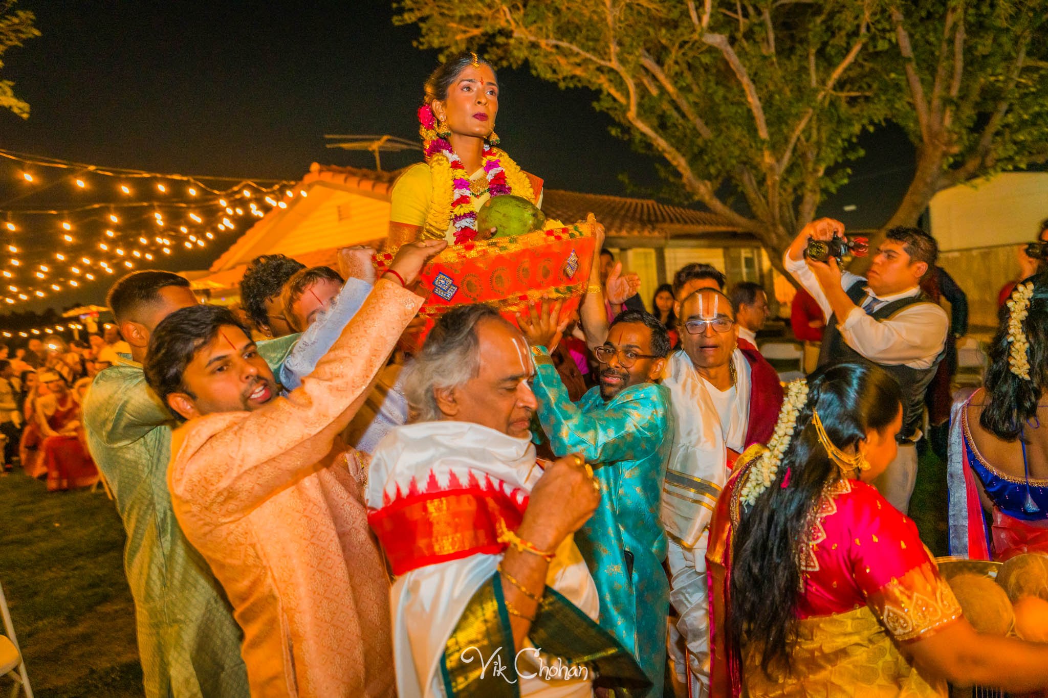 2024-04-04-Subhasree-and-Ravi-South-Indian-Wedding-Celebration-Vik-Chohan-Photography-Photo-Booth-Social-Media-VCP-177.jpg