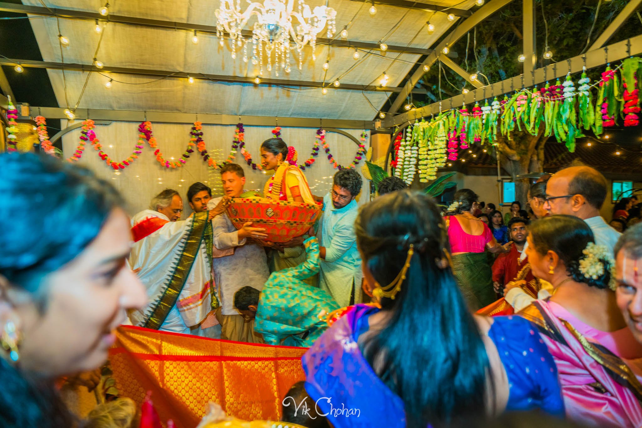 2024-04-04-Subhasree-and-Ravi-South-Indian-Wedding-Celebration-Vik-Chohan-Photography-Photo-Booth-Social-Media-VCP-178.jpg