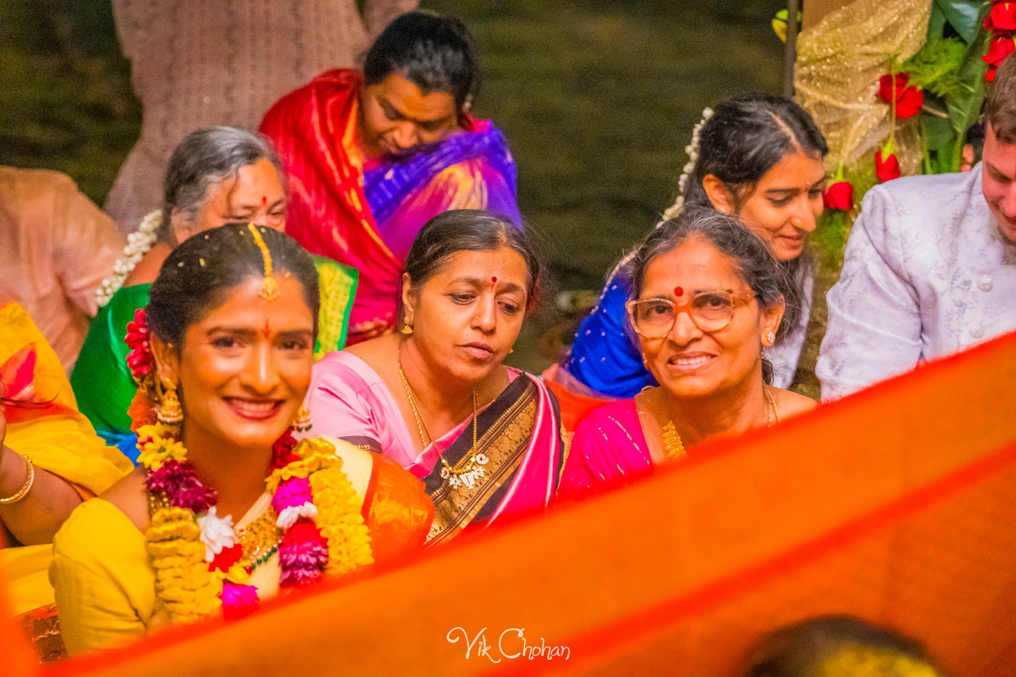2024-04-04-Subhasree-and-Ravi-South-Indian-Wedding-Celebration-Vik-Chohan-Photography-Photo-Booth-Social-Media-VCP-233.jpg
