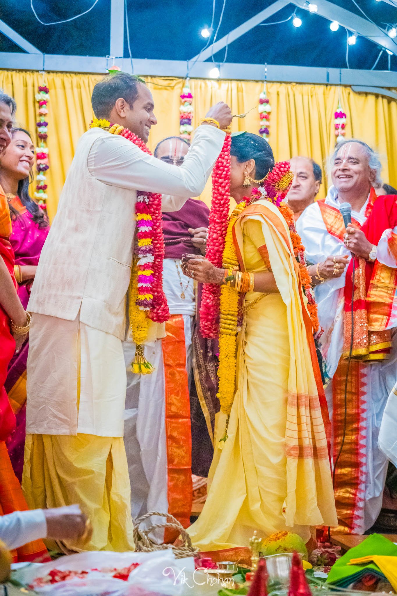 2024-04-04-Subhasree-and-Ravi-South-Indian-Wedding-Celebration-Vik-Chohan-Photography-Photo-Booth-Social-Media-VCP-277.jpg