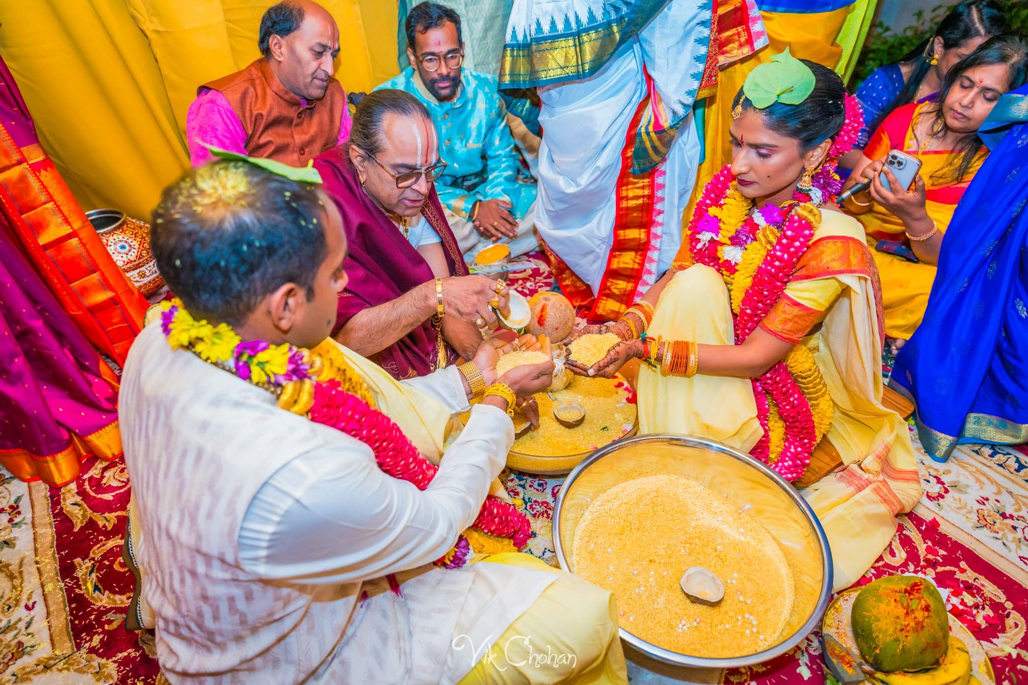 2024-04-04-Subhasree-and-Ravi-South-Indian-Wedding-Celebration-Vik-Chohan-Photography-Photo-Booth-Social-Media-VCP-281.jpg