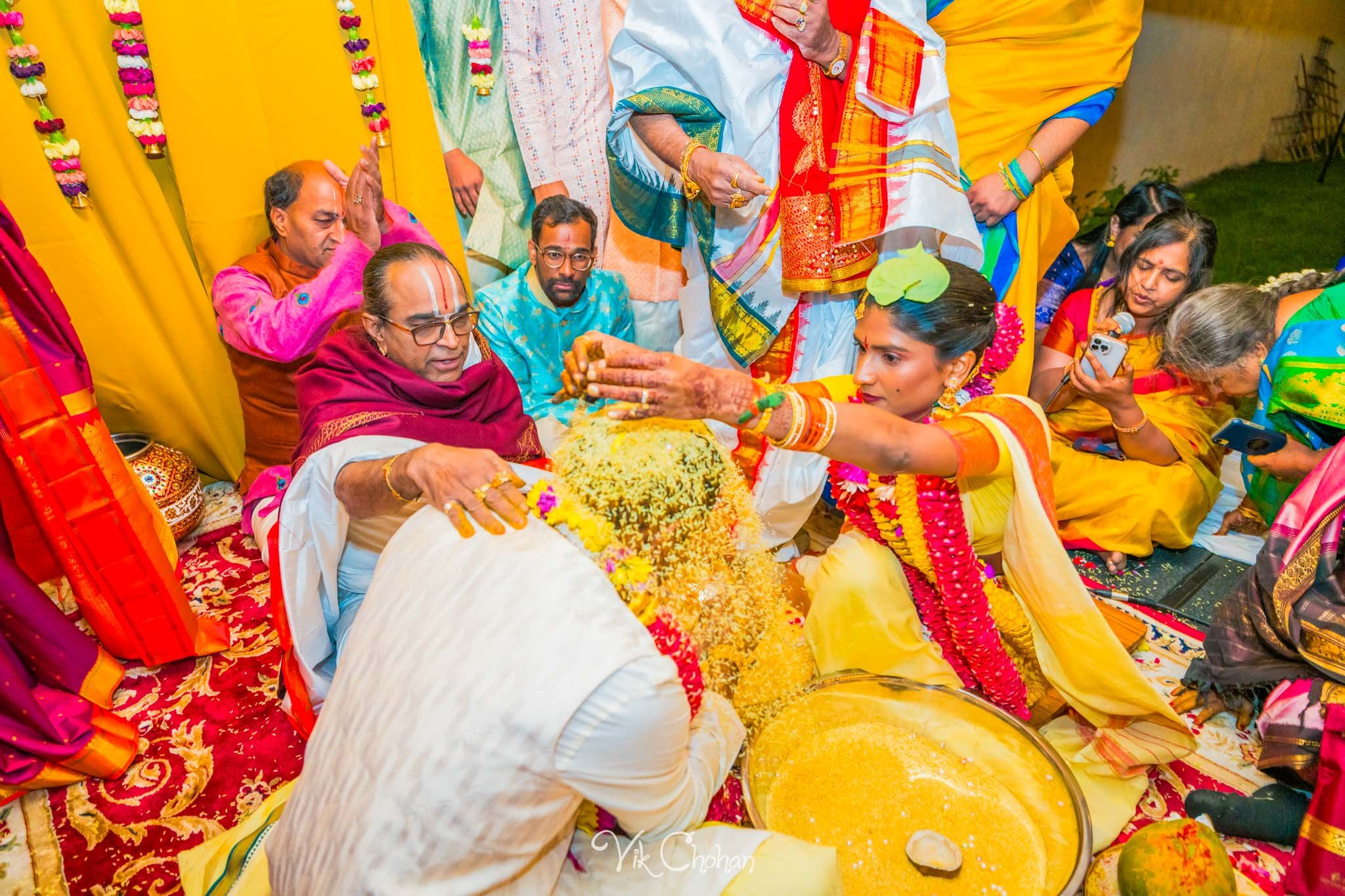 2024-04-04-Subhasree-and-Ravi-South-Indian-Wedding-Celebration-Vik-Chohan-Photography-Photo-Booth-Social-Media-VCP-283.jpg