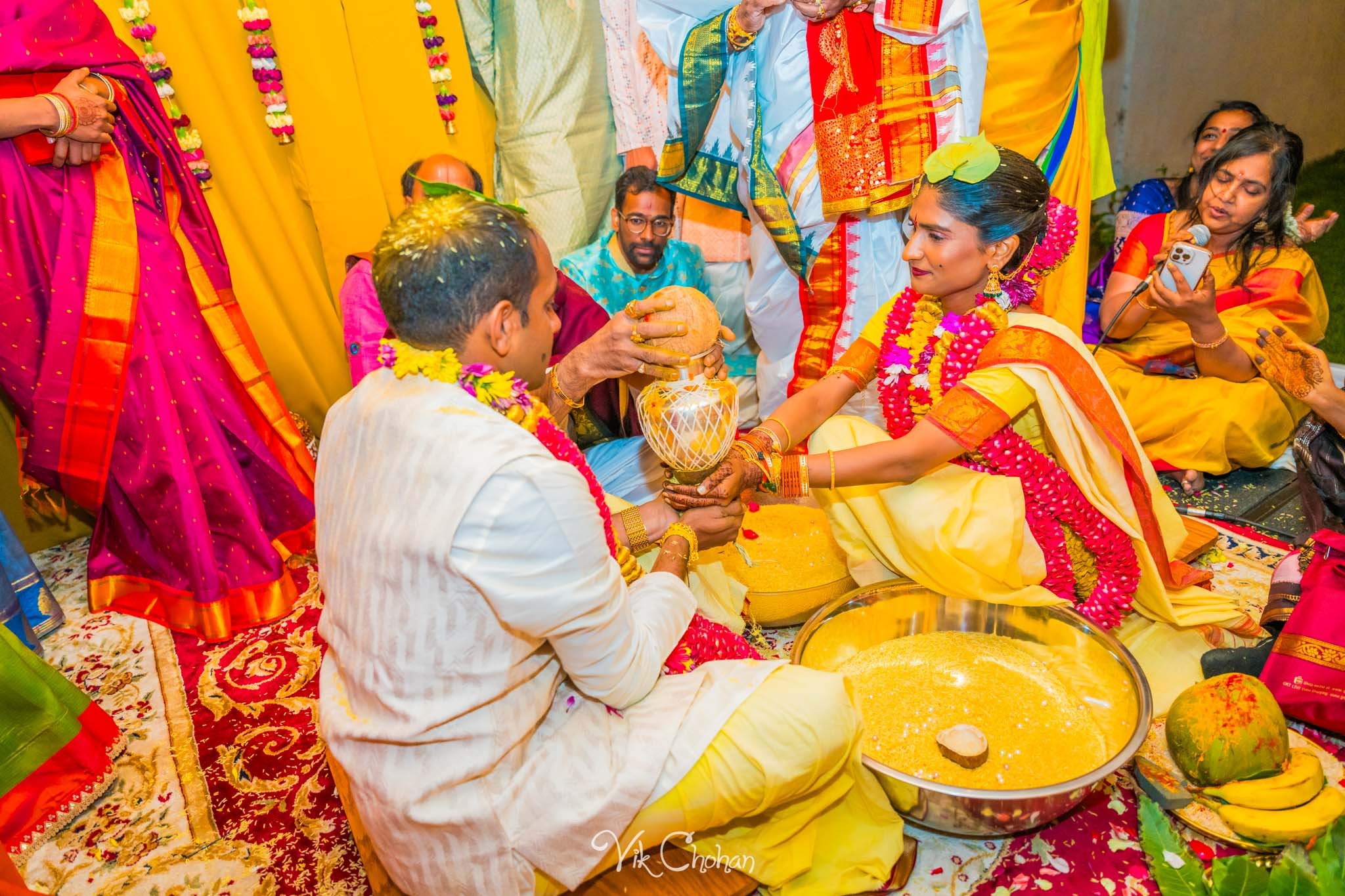 2024-04-04-Subhasree-and-Ravi-South-Indian-Wedding-Celebration-Vik-Chohan-Photography-Photo-Booth-Social-Media-VCP-285.jpg