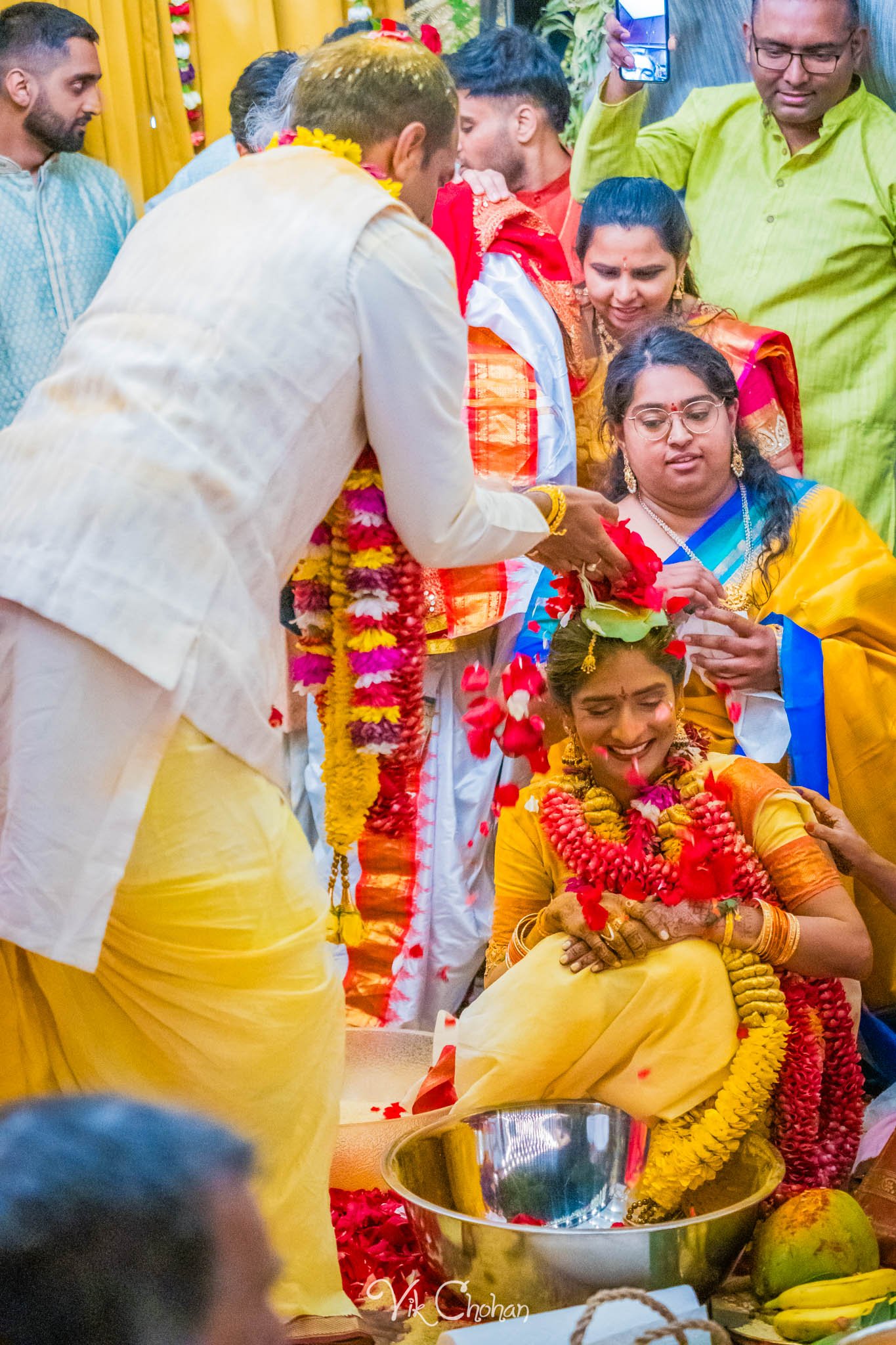 2024-04-04-Subhasree-and-Ravi-South-Indian-Wedding-Celebration-Vik-Chohan-Photography-Photo-Booth-Social-Media-VCP-313.jpg