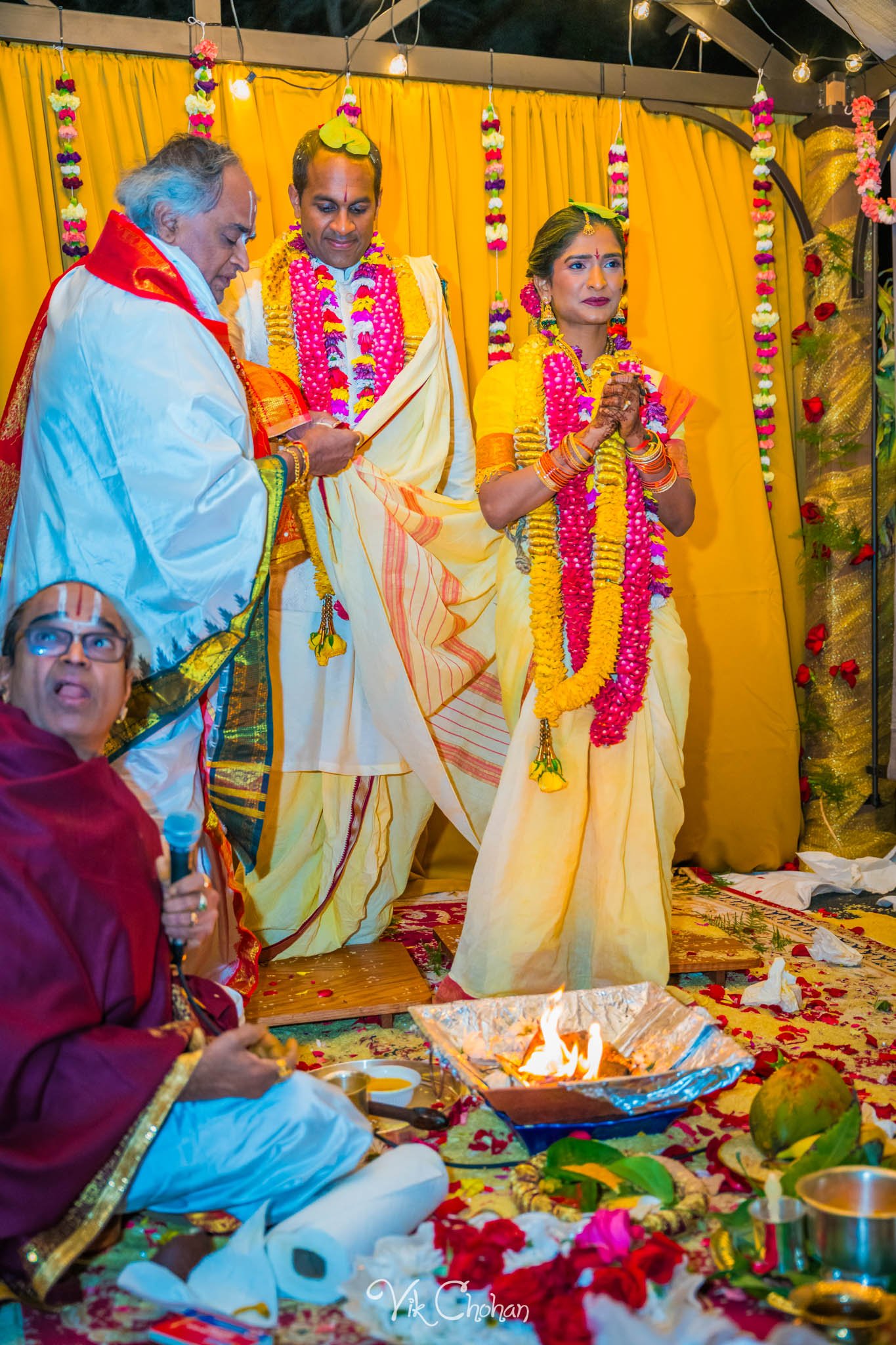 2024-04-04-Subhasree-and-Ravi-South-Indian-Wedding-Celebration-Vik-Chohan-Photography-Photo-Booth-Social-Media-VCP-318.jpg