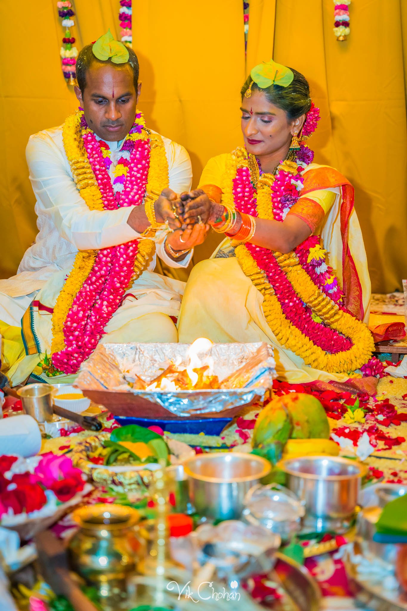 2024-04-04-Subhasree-and-Ravi-South-Indian-Wedding-Celebration-Vik-Chohan-Photography-Photo-Booth-Social-Media-VCP-323.jpg