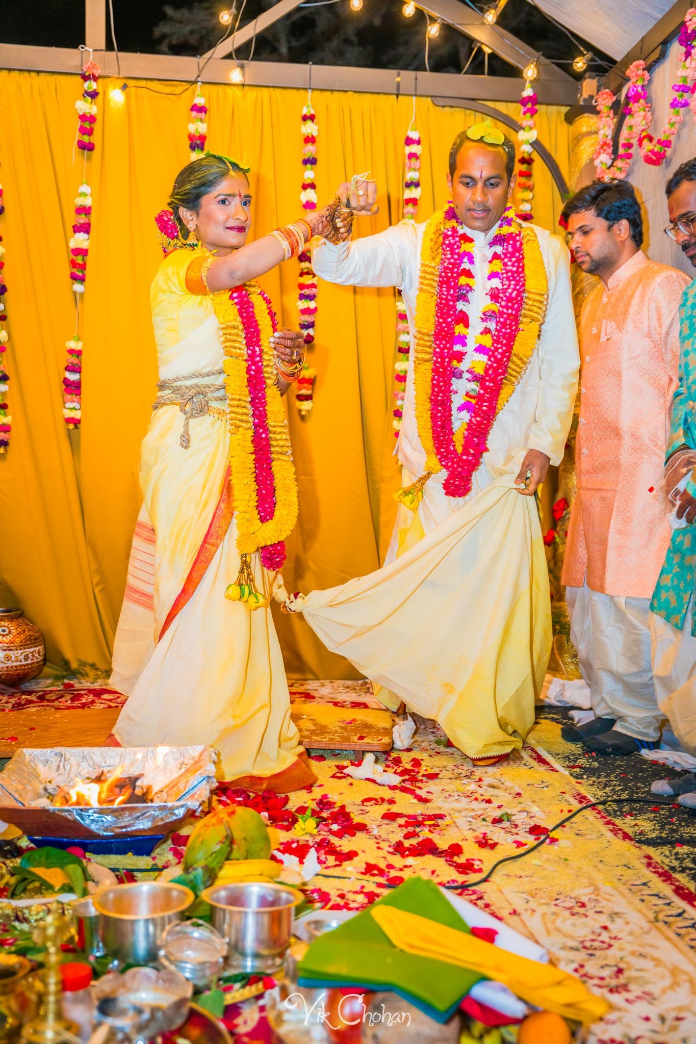 2024-04-04-Subhasree-and-Ravi-South-Indian-Wedding-Celebration-Vik-Chohan-Photography-Photo-Booth-Social-Media-VCP-324.jpg