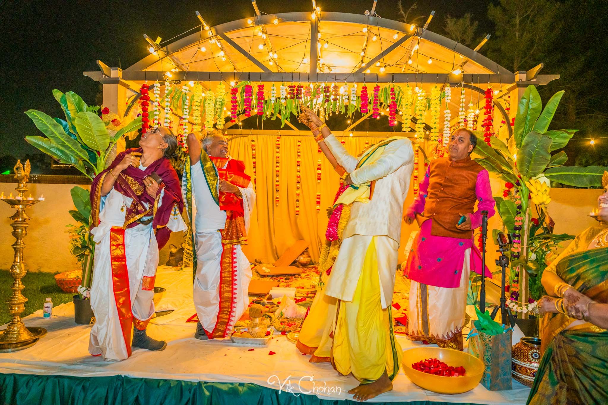 2024-04-04-Subhasree-and-Ravi-South-Indian-Wedding-Celebration-Vik-Chohan-Photography-Photo-Booth-Social-Media-VCP-362.jpg