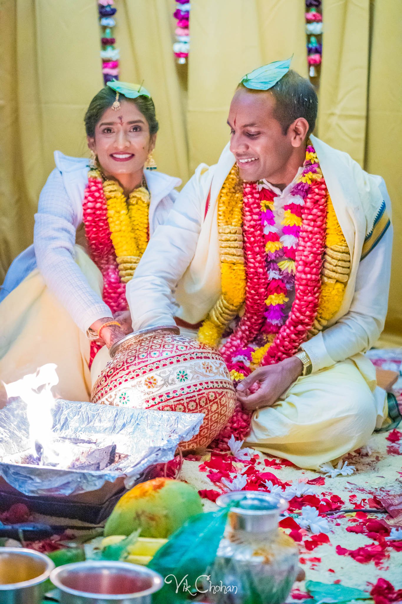 2024-04-04-Subhasree-and-Ravi-South-Indian-Wedding-Celebration-Vik-Chohan-Photography-Photo-Booth-Social-Media-VCP-366.jpg