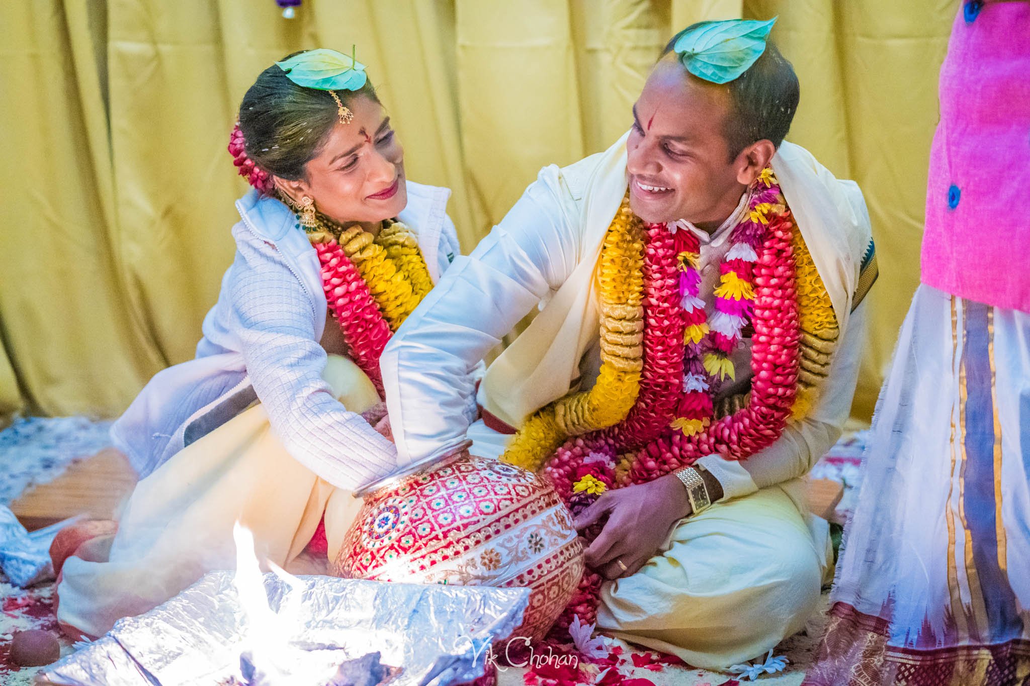 2024-04-04-Subhasree-and-Ravi-South-Indian-Wedding-Celebration-Vik-Chohan-Photography-Photo-Booth-Social-Media-VCP-367.jpg