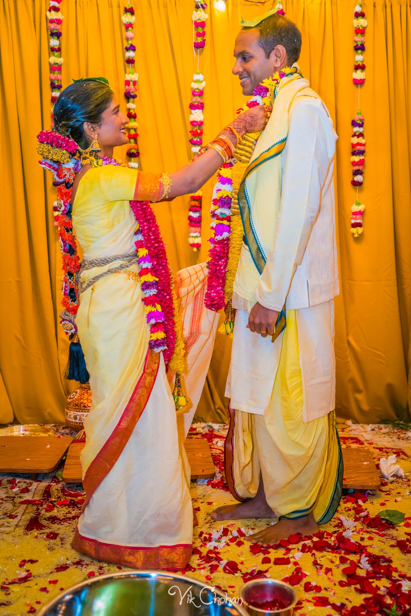 2024-04-04-Subhasree-and-Ravi-South-Indian-Wedding-Celebration-Vik-Chohan-Photography-Photo-Booth-Social-Media-VCP-389.jpg