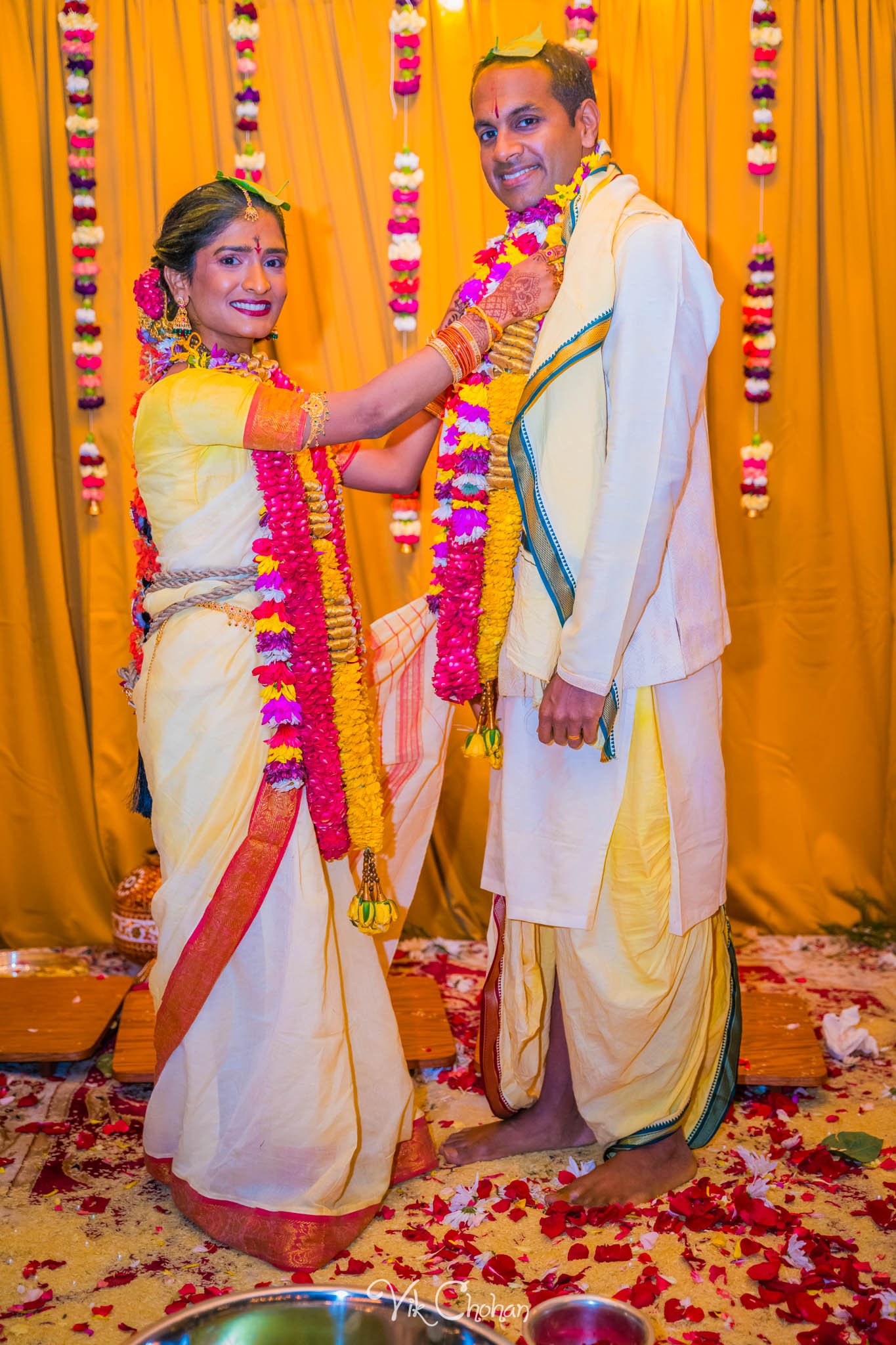 2024-04-04-Subhasree-and-Ravi-South-Indian-Wedding-Celebration-Vik-Chohan-Photography-Photo-Booth-Social-Media-VCP-390.jpg