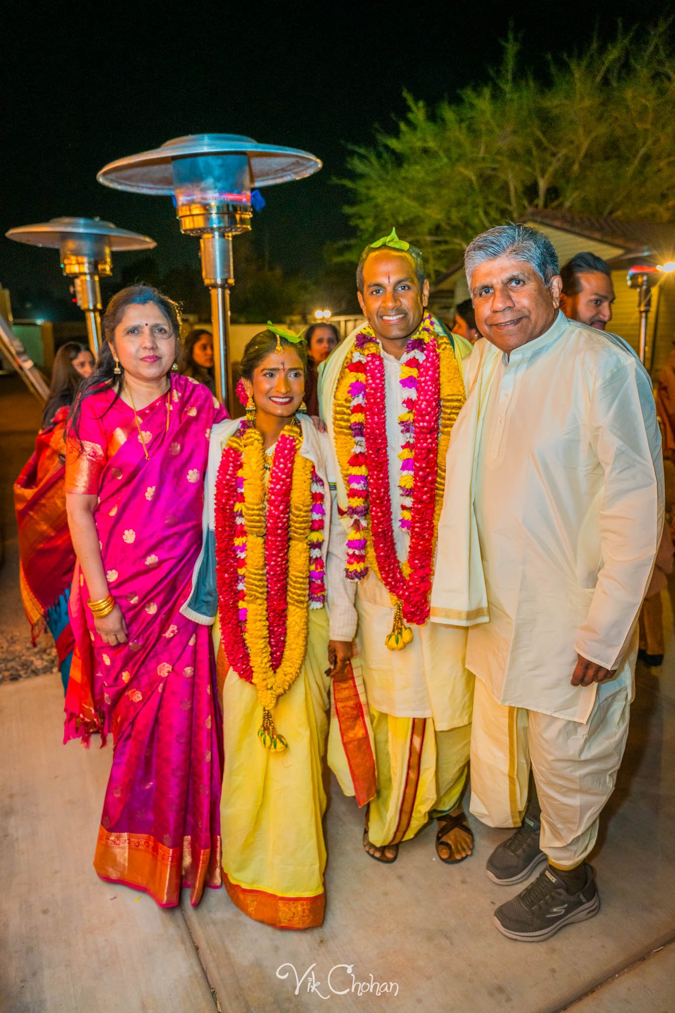 2024-04-04-Subhasree-and-Ravi-South-Indian-Wedding-Celebration-Vik-Chohan-Photography-Photo-Booth-Social-Media-VCP-408.jpg