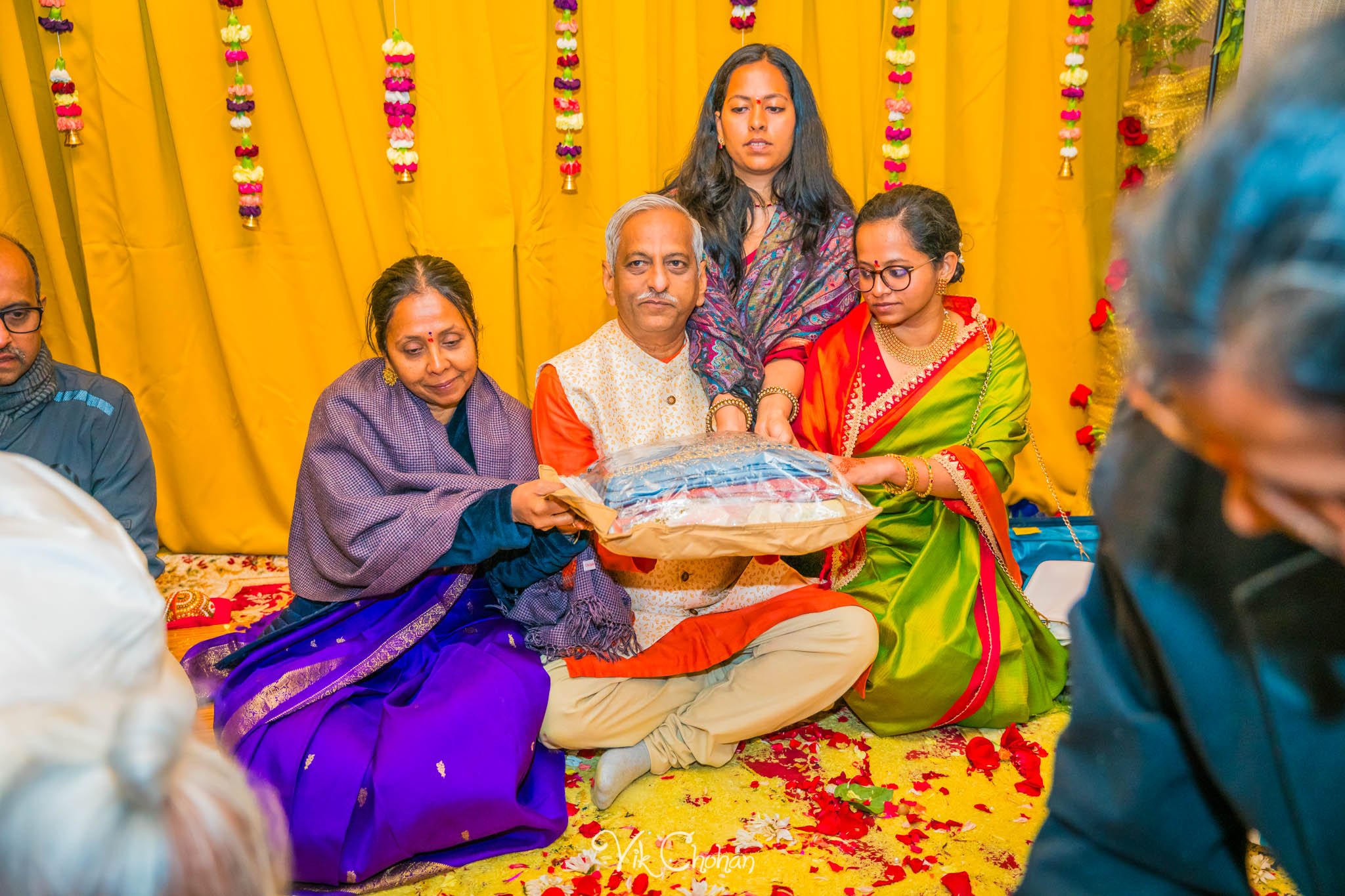 2024-04-04-Subhasree-and-Ravi-South-Indian-Wedding-Celebration-Vik-Chohan-Photography-Photo-Booth-Social-Media-VCP-434.jpg