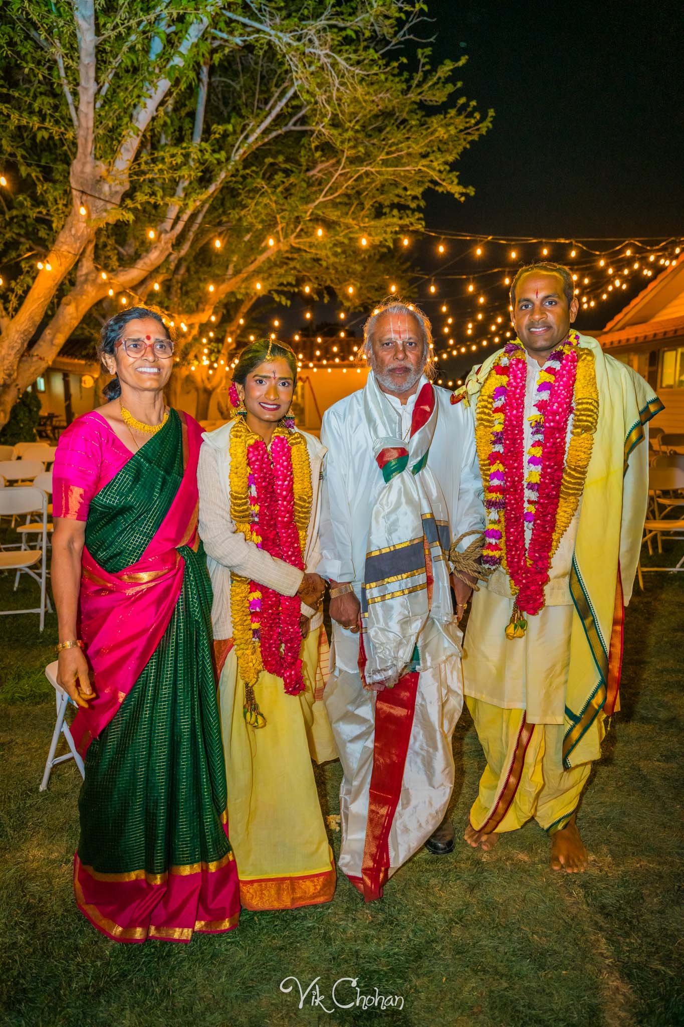 2024-04-04-Subhasree-and-Ravi-South-Indian-Wedding-Celebration-Vik-Chohan-Photography-Photo-Booth-Social-Media-VCP-444.jpg