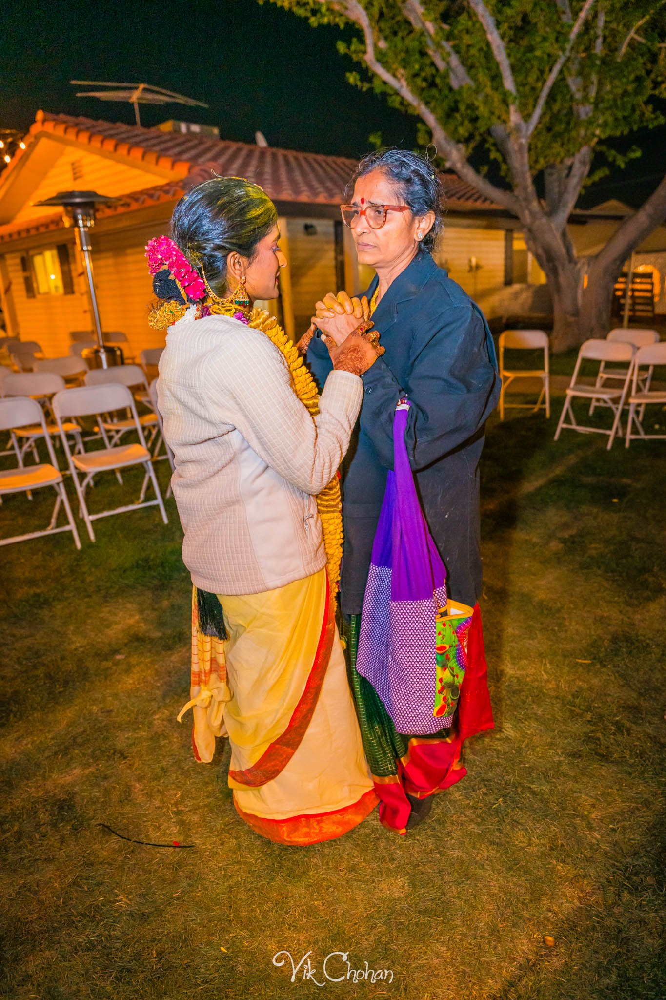2024-04-04-Subhasree-and-Ravi-South-Indian-Wedding-Celebration-Vik-Chohan-Photography-Photo-Booth-Social-Media-VCP-481.jpg