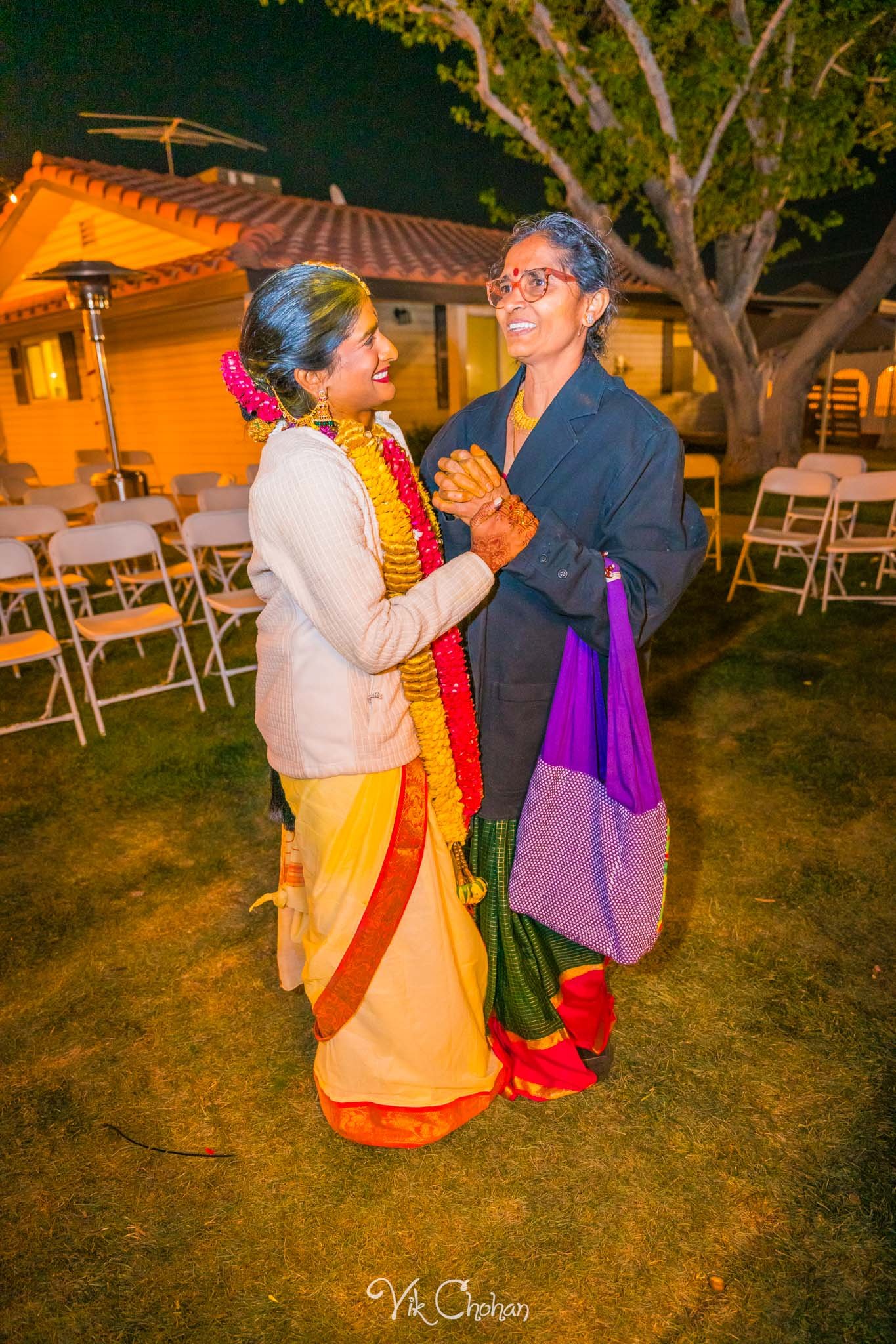 2024-04-04-Subhasree-and-Ravi-South-Indian-Wedding-Celebration-Vik-Chohan-Photography-Photo-Booth-Social-Media-VCP-483.jpg