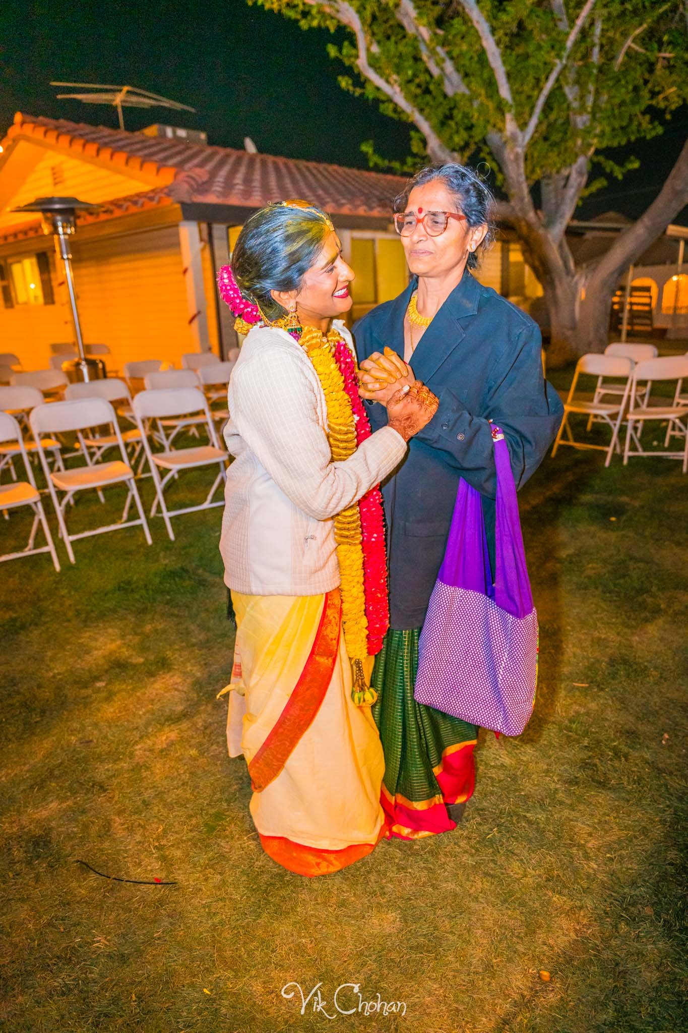 2024-04-04-Subhasree-and-Ravi-South-Indian-Wedding-Celebration-Vik-Chohan-Photography-Photo-Booth-Social-Media-VCP-484.jpg