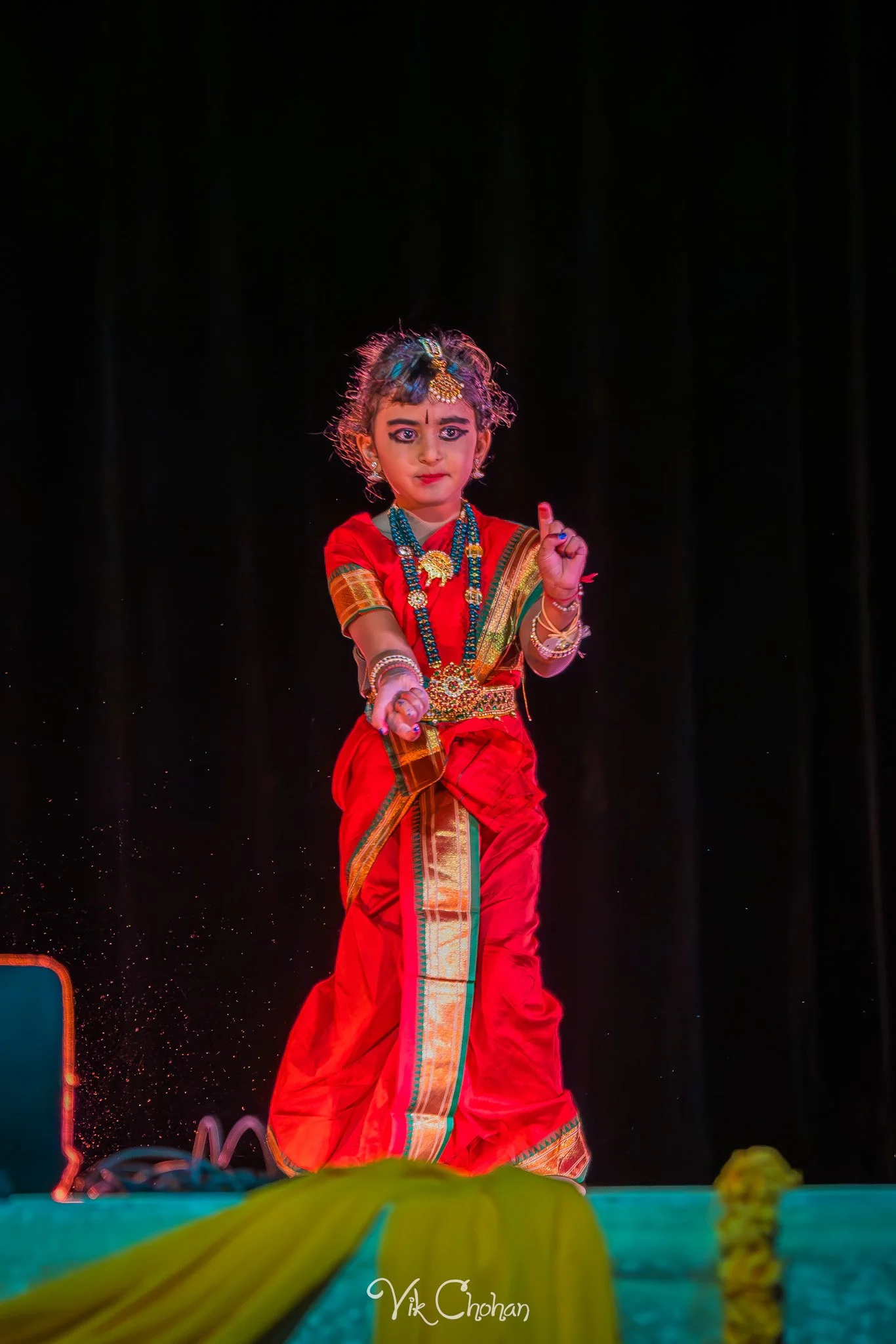 2024-11-02-FOILV-Friends-Of-India-LV-Diwali-Celebration-Vik-Chohan-Photography-032.jpg