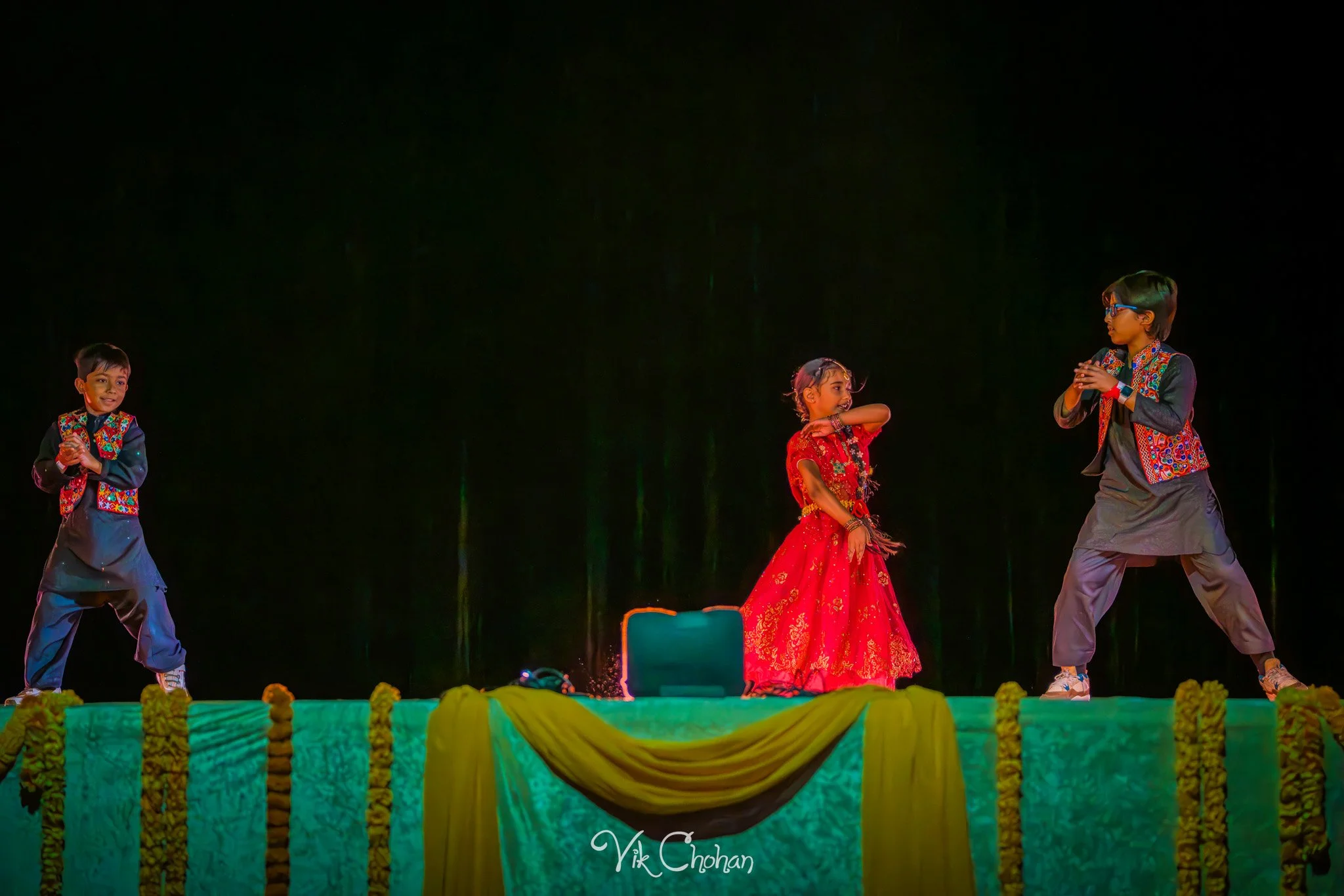 2024-11-02-FOILV-Friends-Of-India-LV-Diwali-Celebration-Vik-Chohan-Photography-052.jpg