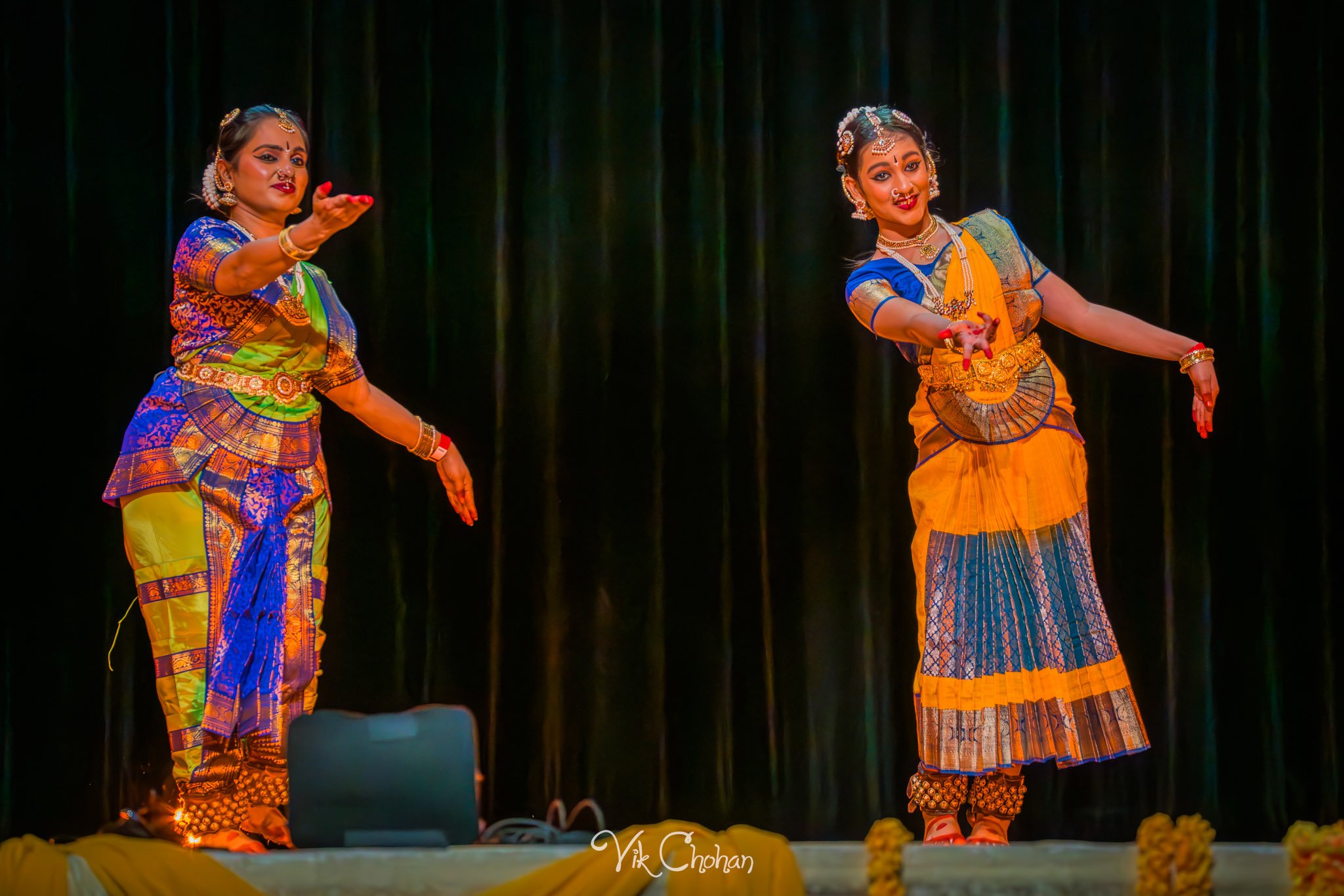 2024-11-02-FOILV-Friends-Of-India-LV-Diwali-Celebration-Vik-Chohan-Photography-081.jpg