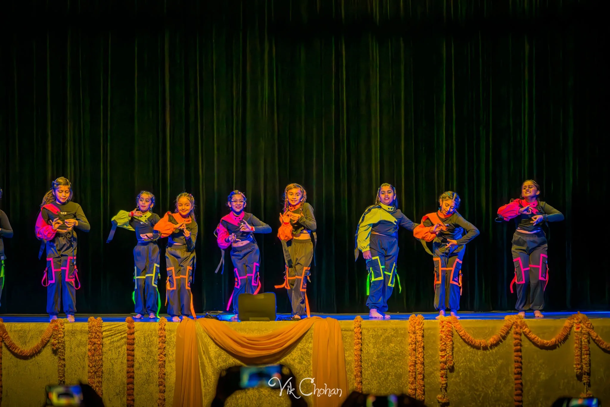 2024-11-02-FOILV-Friends-Of-India-LV-Diwali-Celebration-Vik-Chohan-Photography-109.jpg