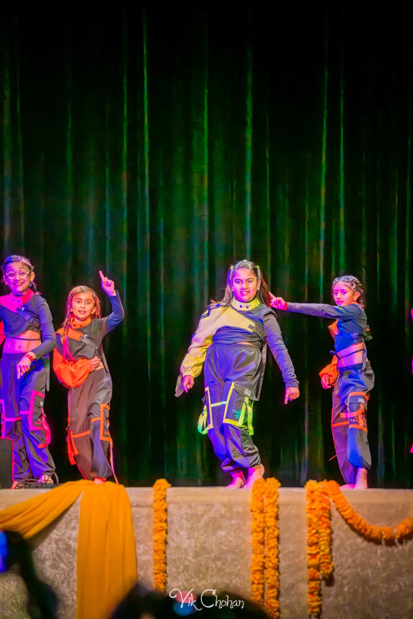 2024-11-02-FOILV-Friends-Of-India-LV-Diwali-Celebration-Vik-Chohan-Photography-137.jpg