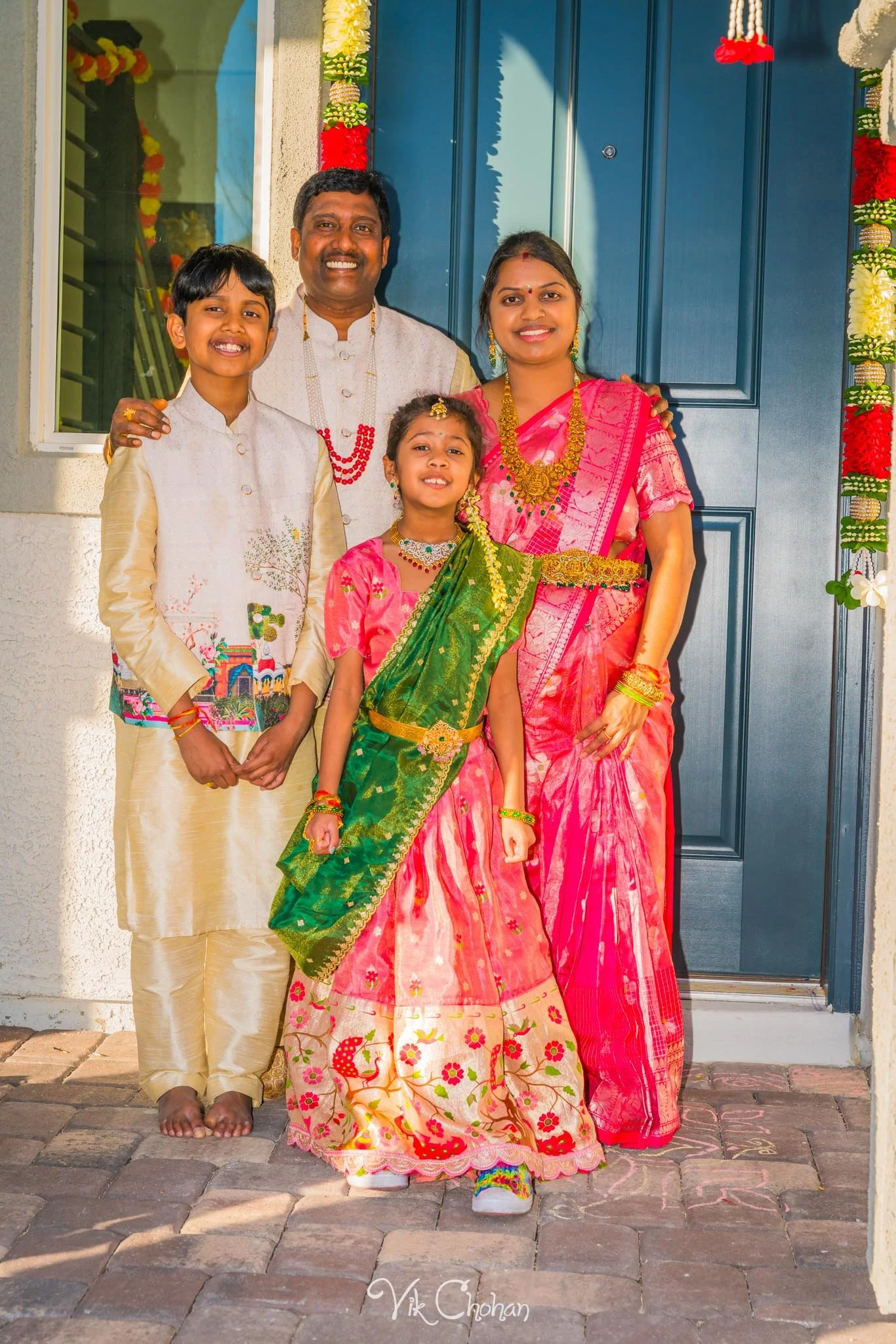 2024-12-25-Shahiti-and-Kishore-House-Warming-Celebration-Vik-Chohan-Photography-Photo-Booth-Social-Media-VCP-395.jpg