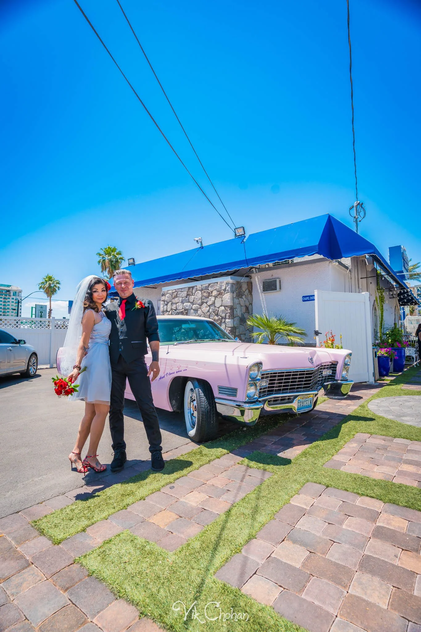 2025-05-25-Paige-and-Scott-Las-Vegas-Graceland-Wedding-Photography-Vik-Chohan-Photography-Photo-Booth-Social-Media-VCP-010.jpg