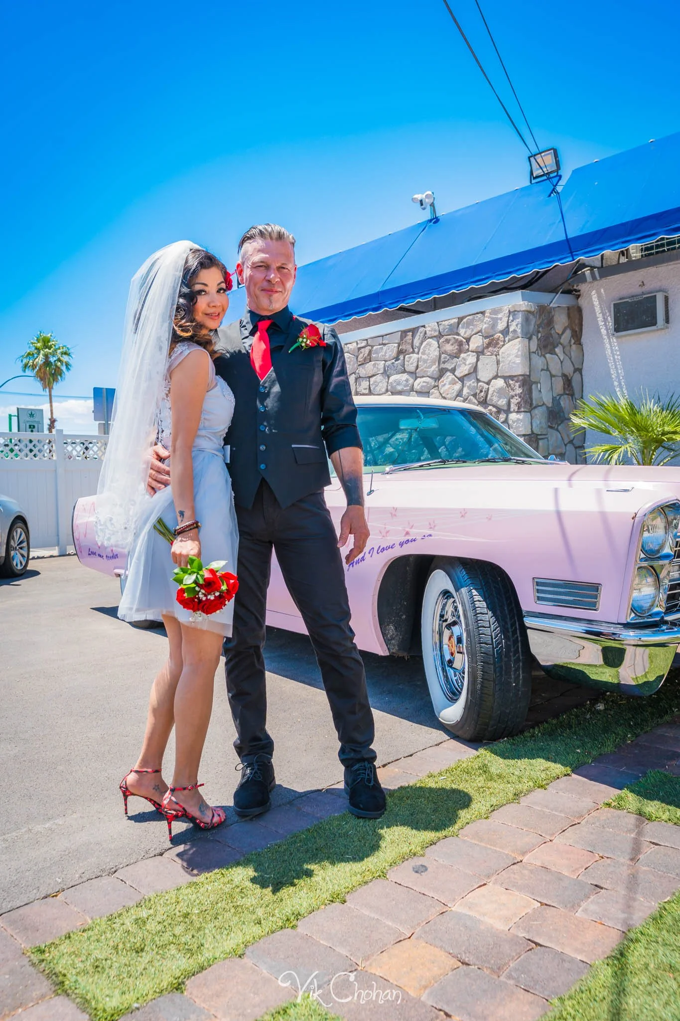 2025-05-25-Paige-and-Scott-Las-Vegas-Graceland-Wedding-Photography-Vik-Chohan-Photography-Photo-Booth-Social-Media-VCP-012.jpg