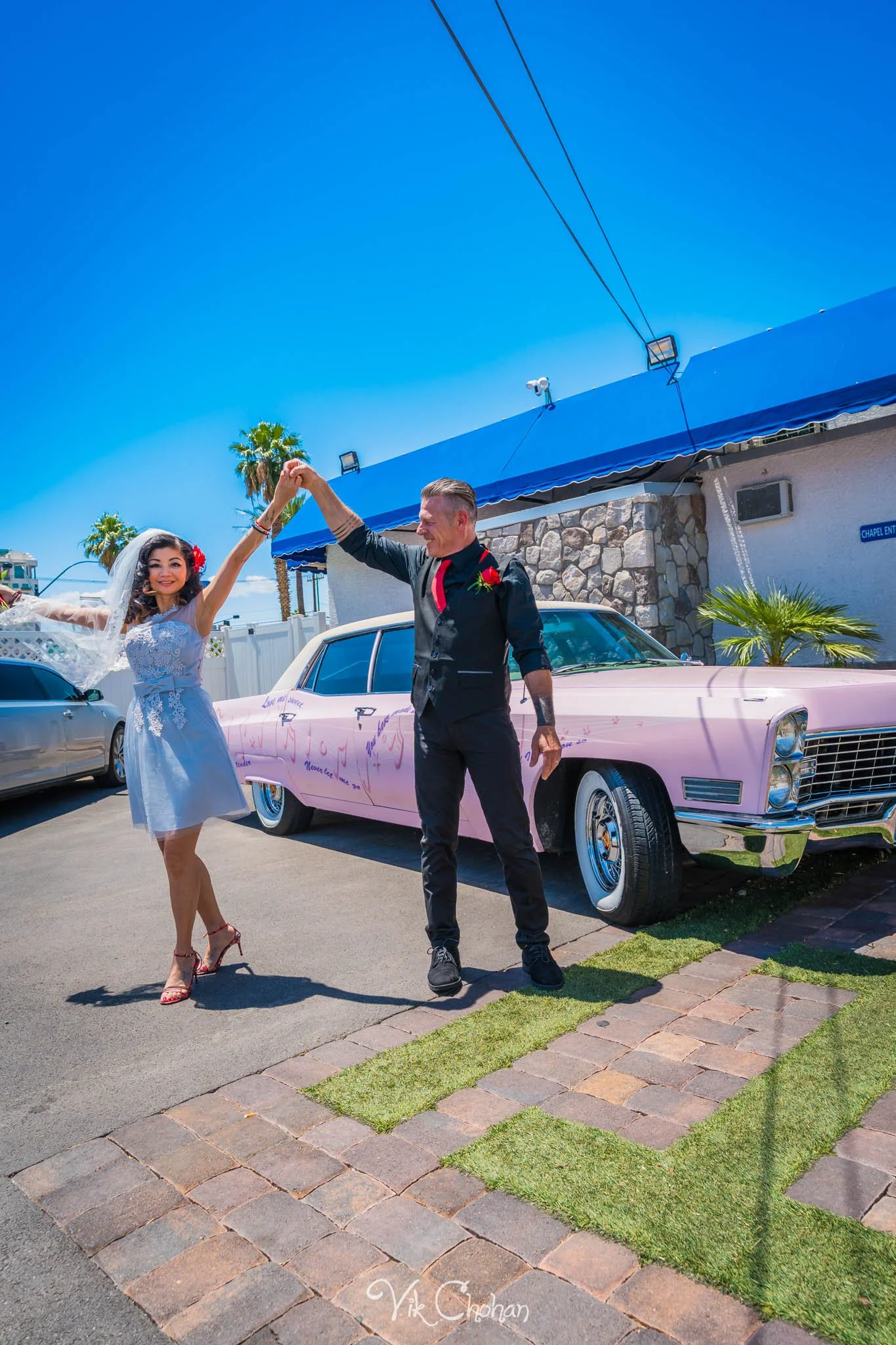 2025-05-25-Paige-and-Scott-Las-Vegas-Graceland-Wedding-Photography-Vik-Chohan-Photography-Photo-Booth-Social-Media-VCP-017.jpg