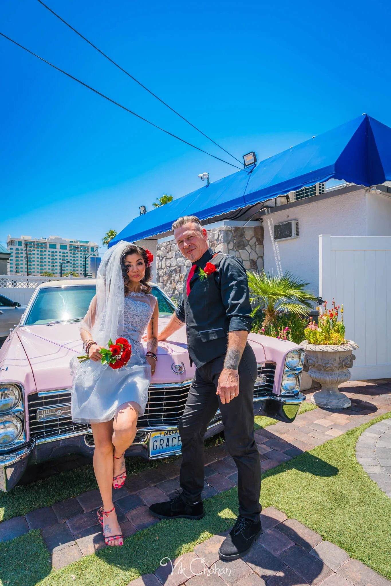 2025-05-25-Paige-and-Scott-Las-Vegas-Graceland-Wedding-Photography-Vik-Chohan-Photography-Photo-Booth-Social-Media-VCP-022.jpg