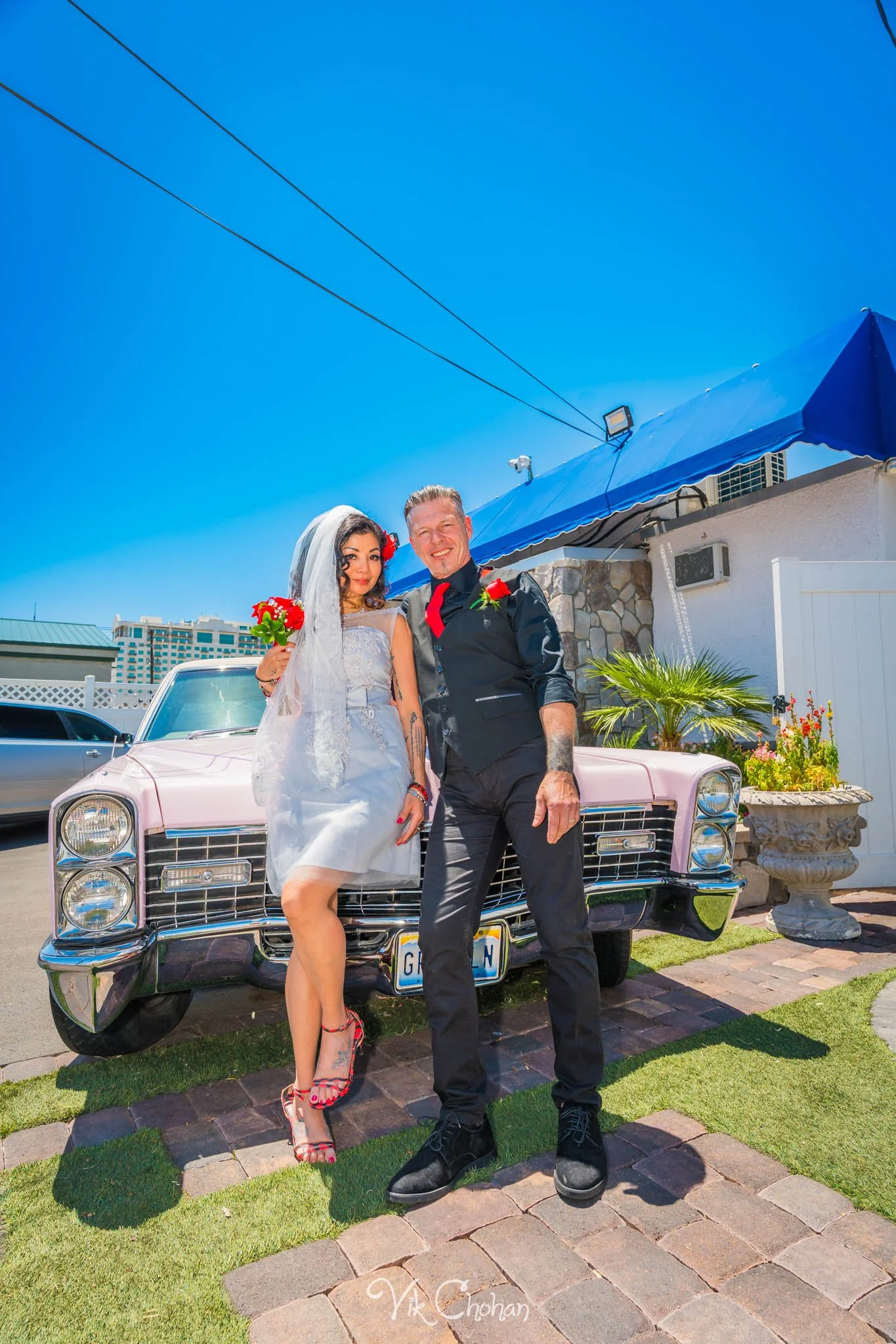 2025-05-25-Paige-and-Scott-Las-Vegas-Graceland-Wedding-Photography-Vik-Chohan-Photography-Photo-Booth-Social-Media-VCP-024.jpg