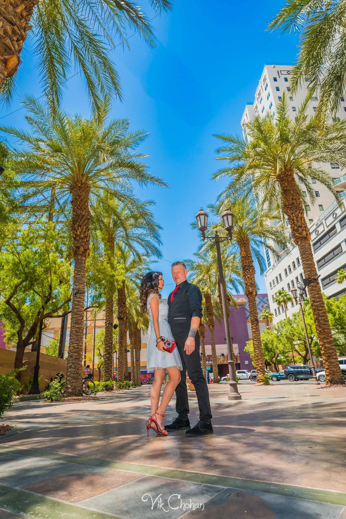 2025-05-25-Paige-and-Scott-Las-Vegas-Graceland-Wedding-Photography-Vik-Chohan-Photography-Photo-Booth-Social-Media-VCP-049.jpg