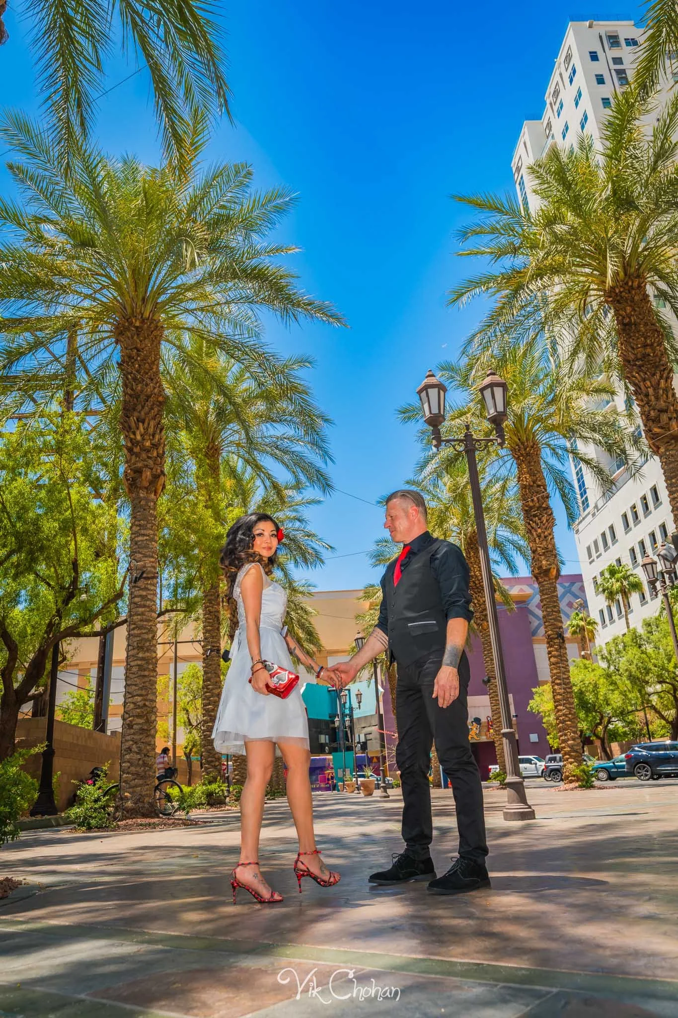 2025-05-25-Paige-and-Scott-Las-Vegas-Graceland-Wedding-Photography-Vik-Chohan-Photography-Photo-Booth-Social-Media-VCP-050.jpg