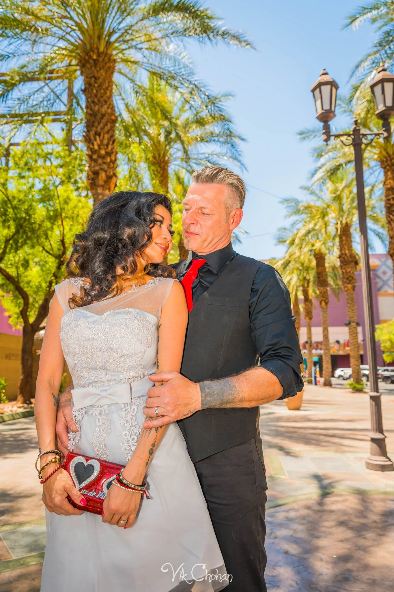 2025-05-25-Paige-and-Scott-Las-Vegas-Graceland-Wedding-Photography-Vik-Chohan-Photography-Photo-Booth-Social-Media-VCP-064.jpg