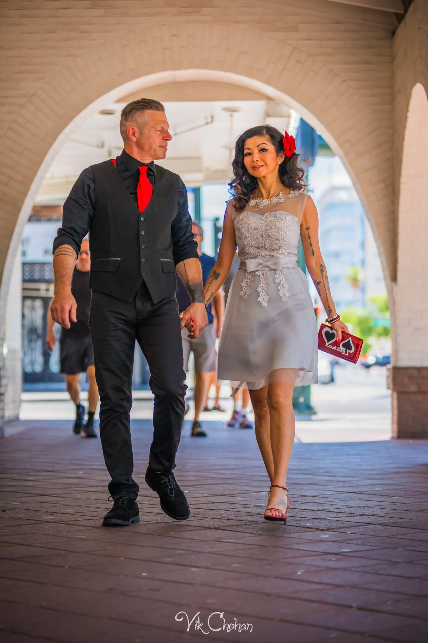 2025-05-25-Paige-and-Scott-Las-Vegas-Graceland-Wedding-Photography-Vik-Chohan-Photography-Photo-Booth-Social-Media-VCP-073.jpg