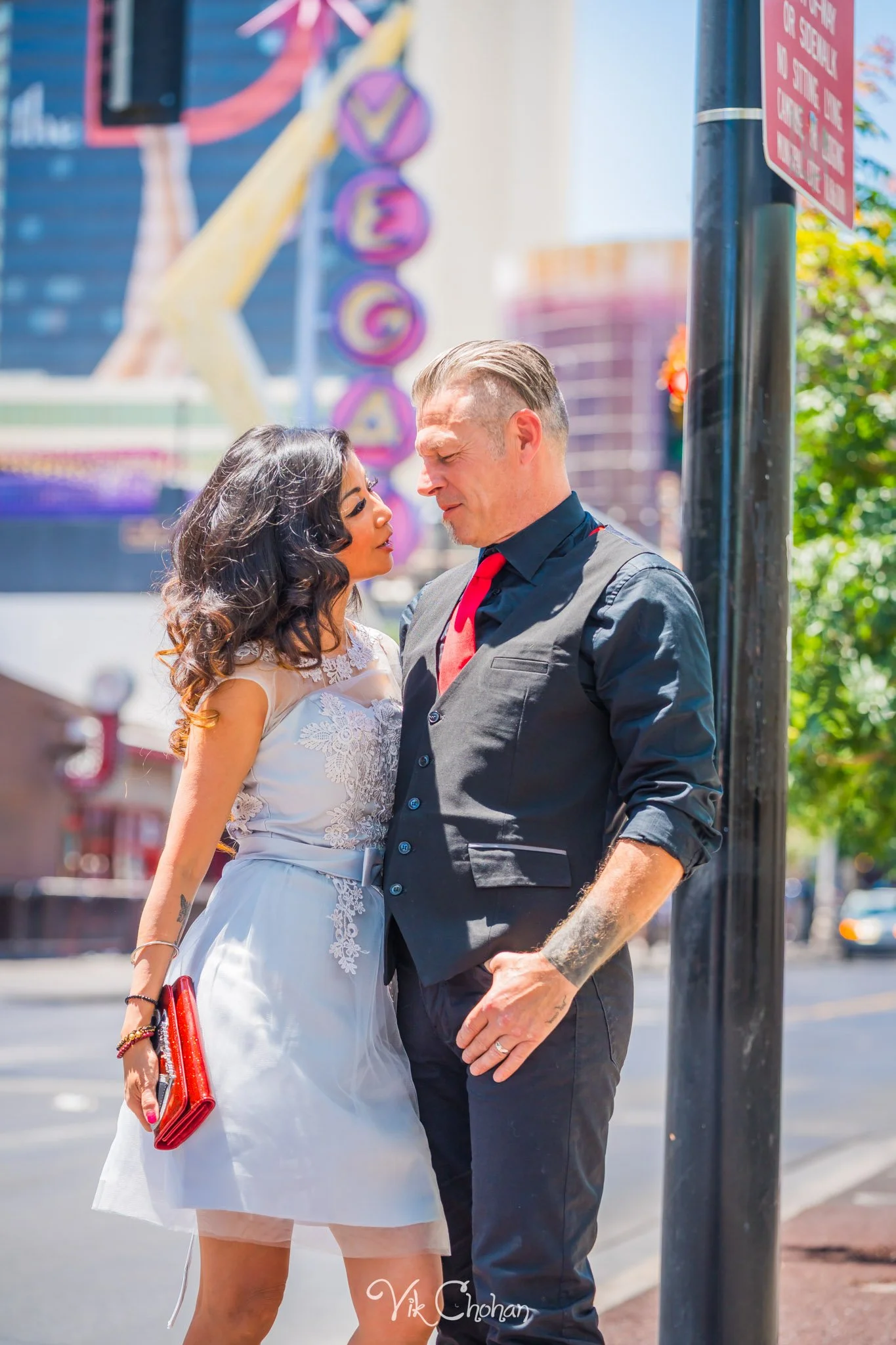 2025-05-25-Paige-and-Scott-Las-Vegas-Graceland-Wedding-Photography-Vik-Chohan-Photography-Photo-Booth-Social-Media-VCP-080.jpg