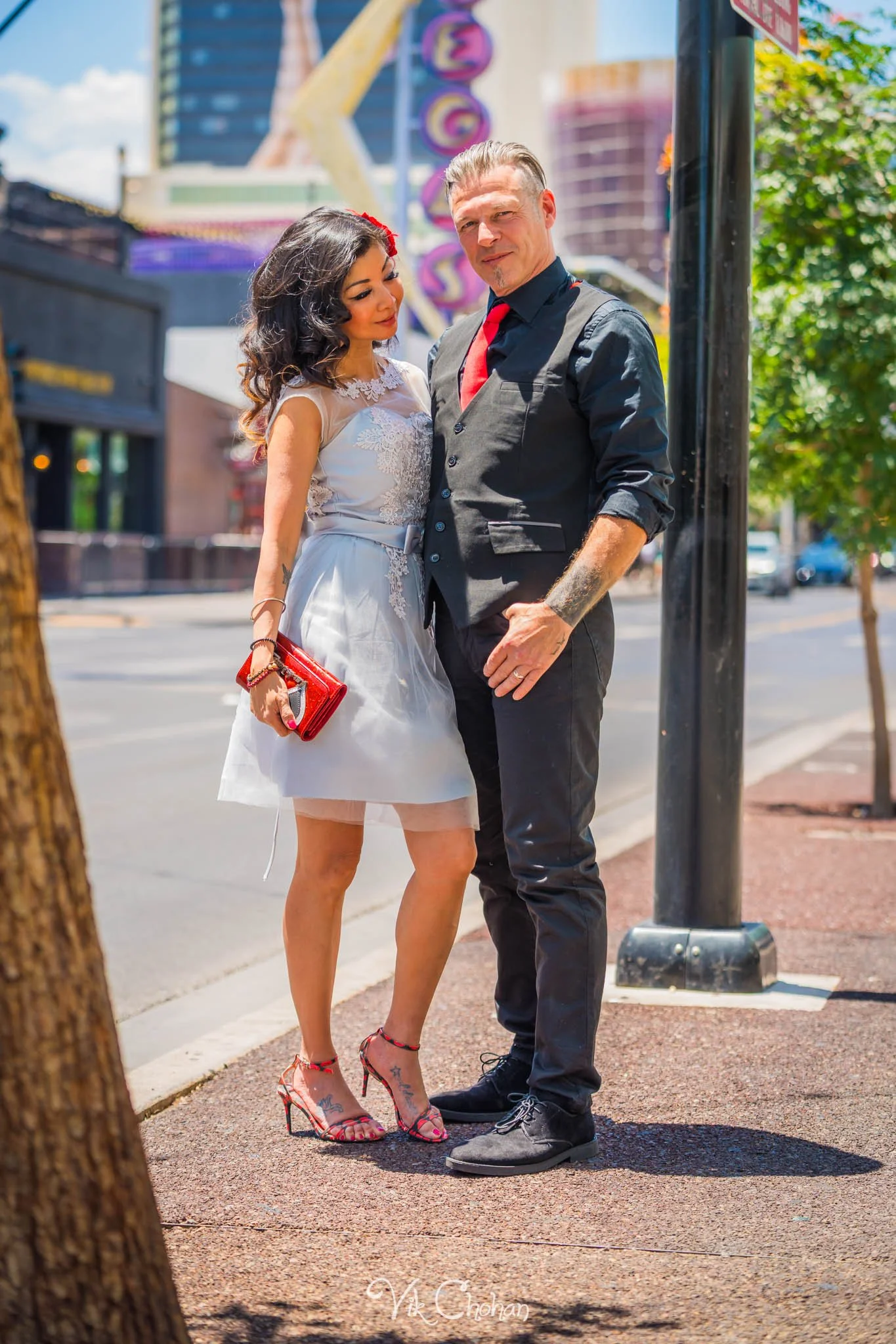 2025-05-25-Paige-and-Scott-Las-Vegas-Graceland-Wedding-Photography-Vik-Chohan-Photography-Photo-Booth-Social-Media-VCP-082.jpg