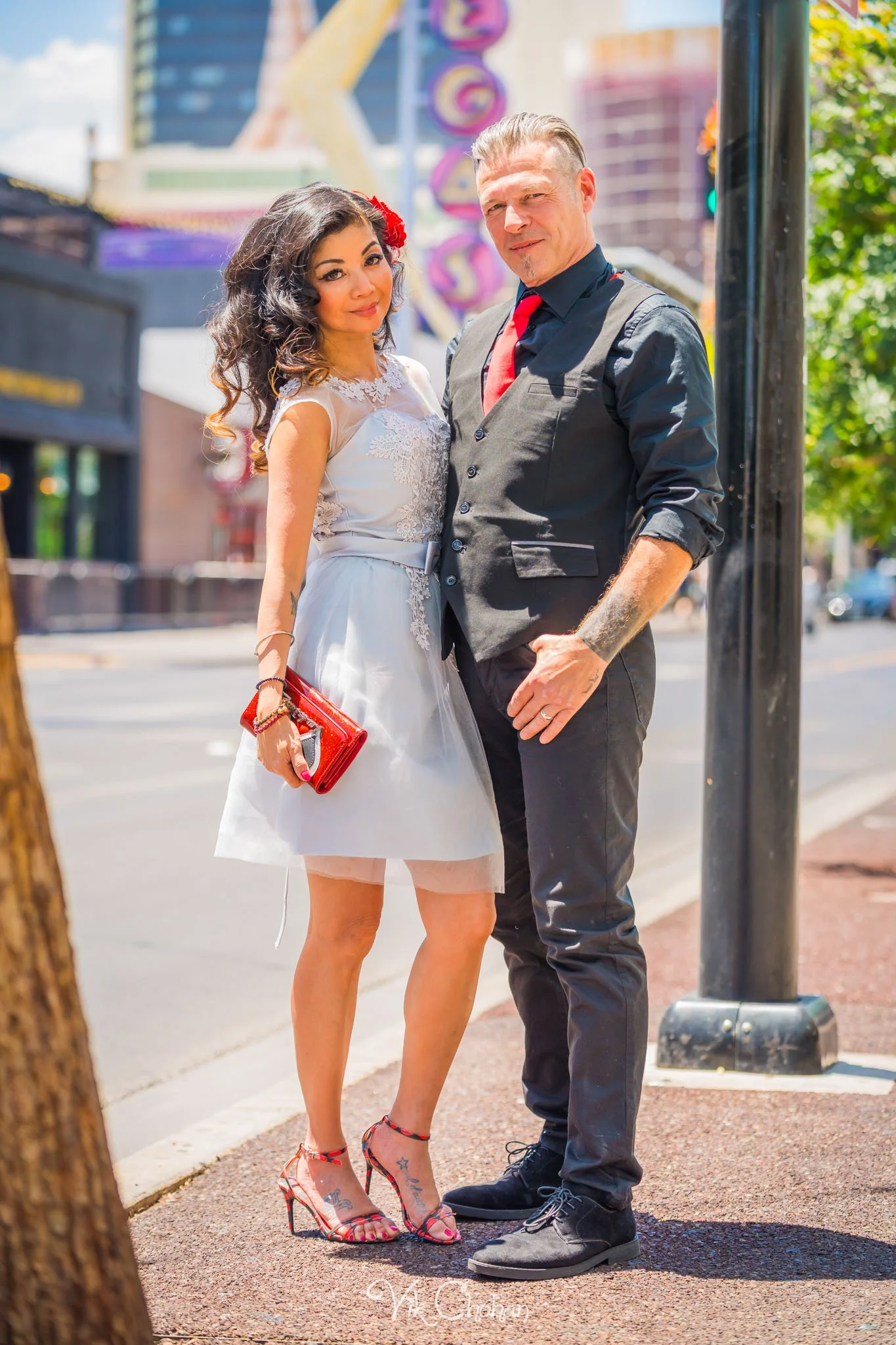 2025-05-25-Paige-and-Scott-Las-Vegas-Graceland-Wedding-Photography-Vik-Chohan-Photography-Photo-Booth-Social-Media-VCP-083.jpg