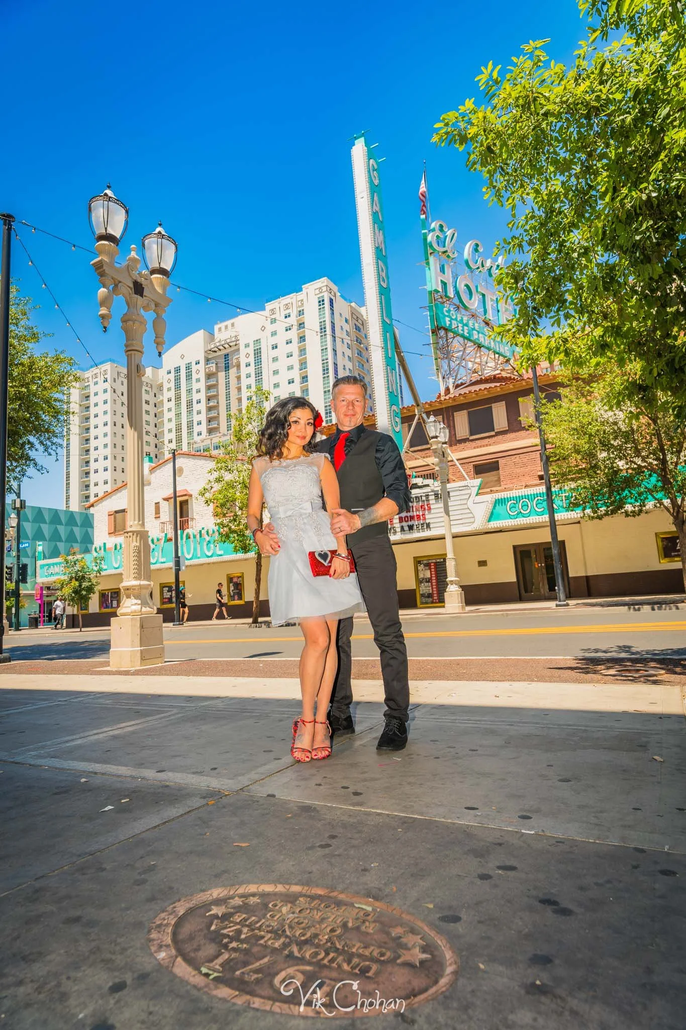 2025-05-25-Paige-and-Scott-Las-Vegas-Graceland-Wedding-Photography-Vik-Chohan-Photography-Photo-Booth-Social-Media-VCP-098.jpg