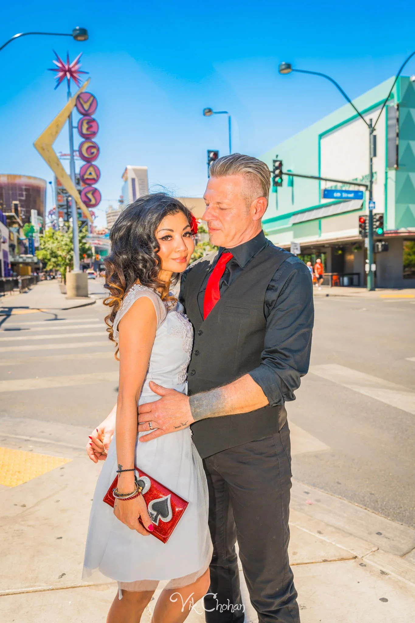 2025-05-25-Paige-and-Scott-Las-Vegas-Graceland-Wedding-Photography-Vik-Chohan-Photography-Photo-Booth-Social-Media-VCP-110.jpg