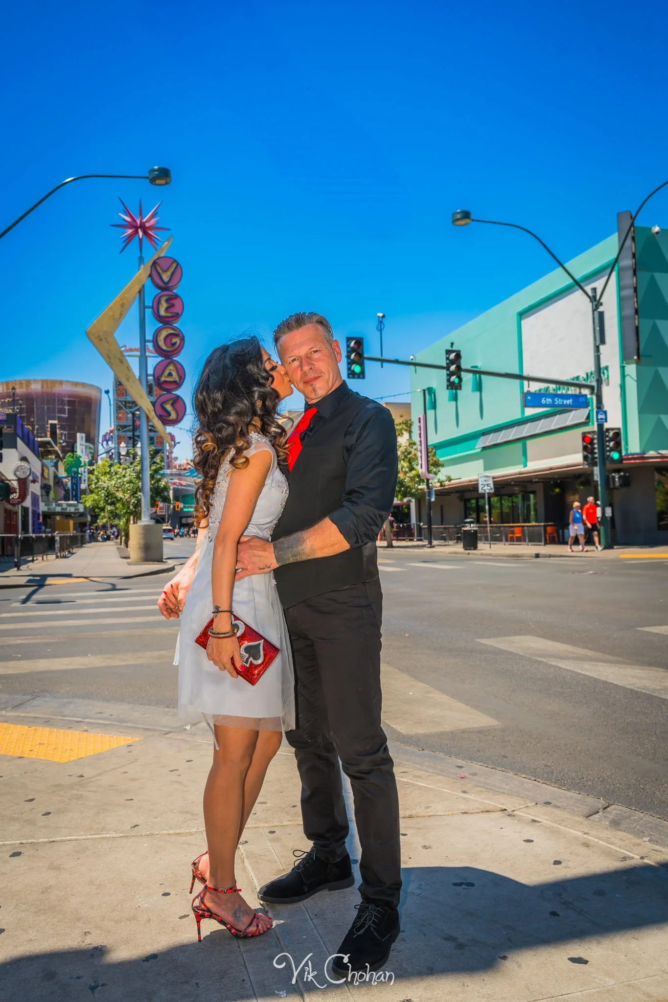2025-05-25-Paige-and-Scott-Las-Vegas-Graceland-Wedding-Photography-Vik-Chohan-Photography-Photo-Booth-Social-Media-VCP-111.jpg