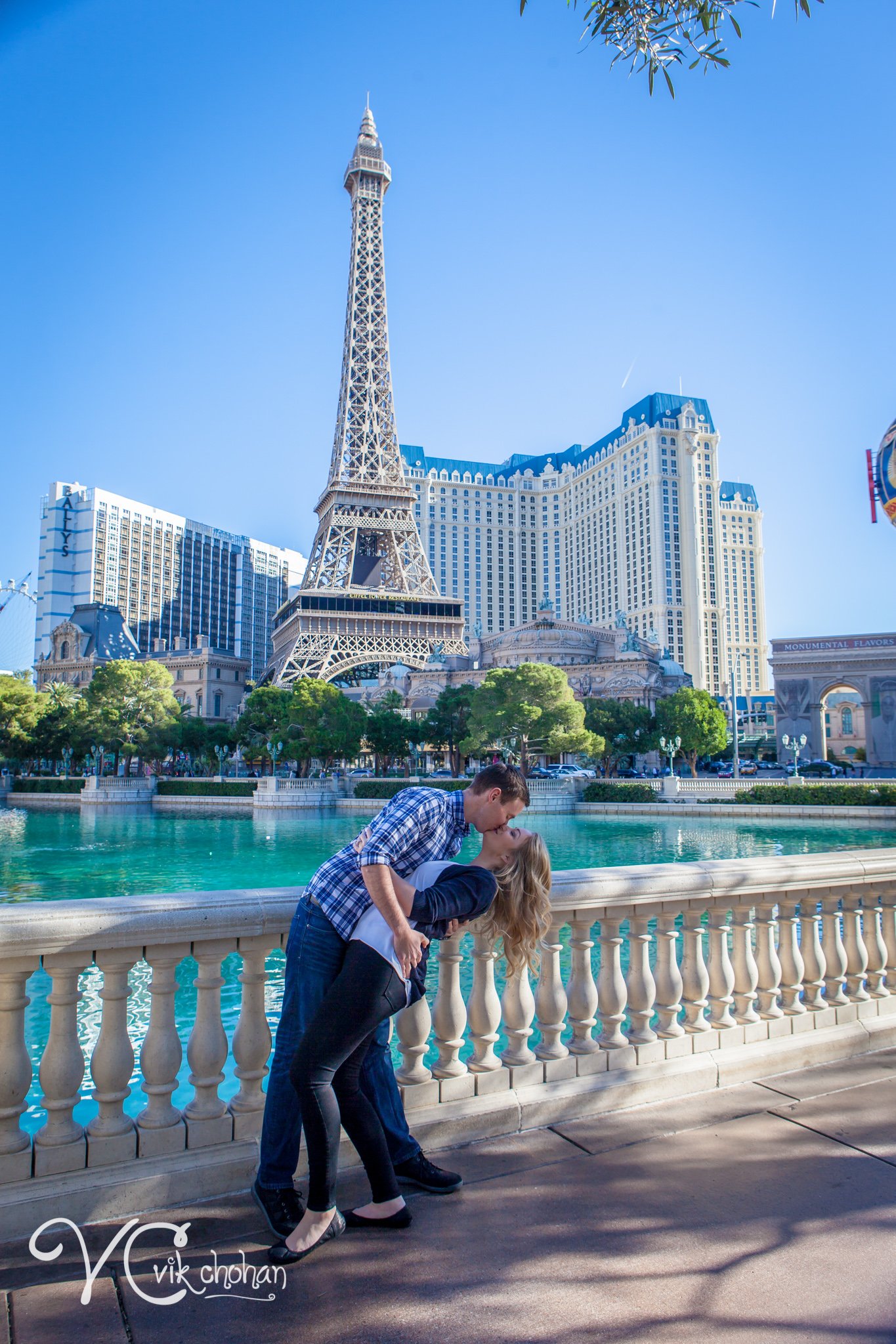 Rachel_&_Travis_Engagement-Vik-Chohan-040.jpg